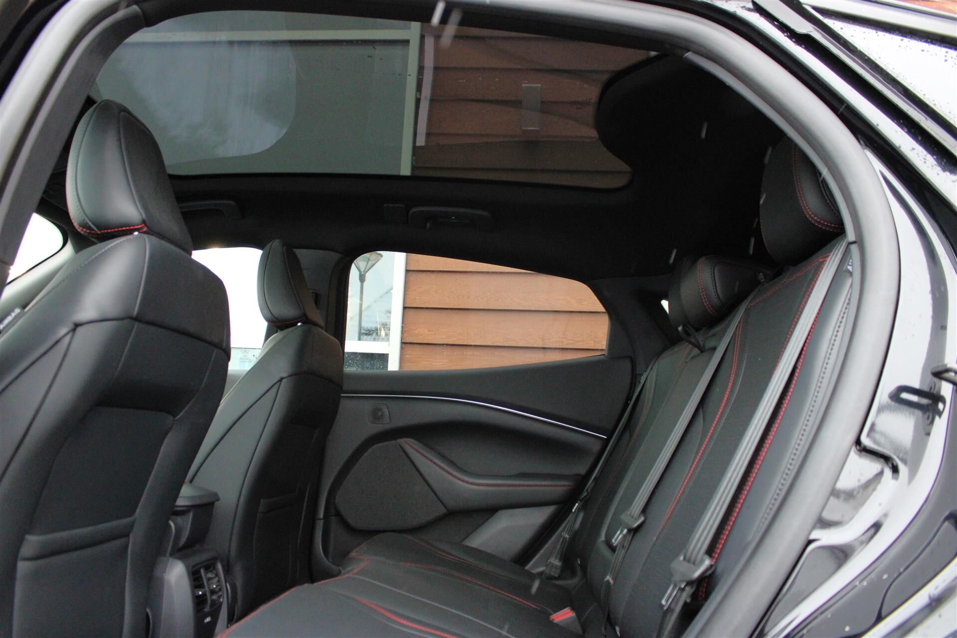 Billede af Ford Mustang Mach-E EL UR Premium 294HK 5d Aut.