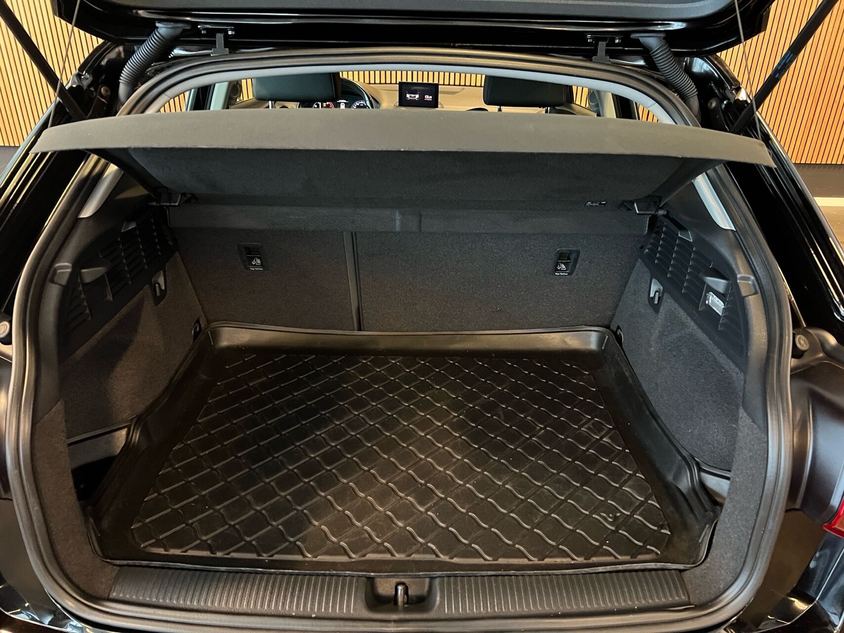 Billede af Audi Q2 1,4 TFSI Sport S Tronic 150HK 5d 7g Aut.