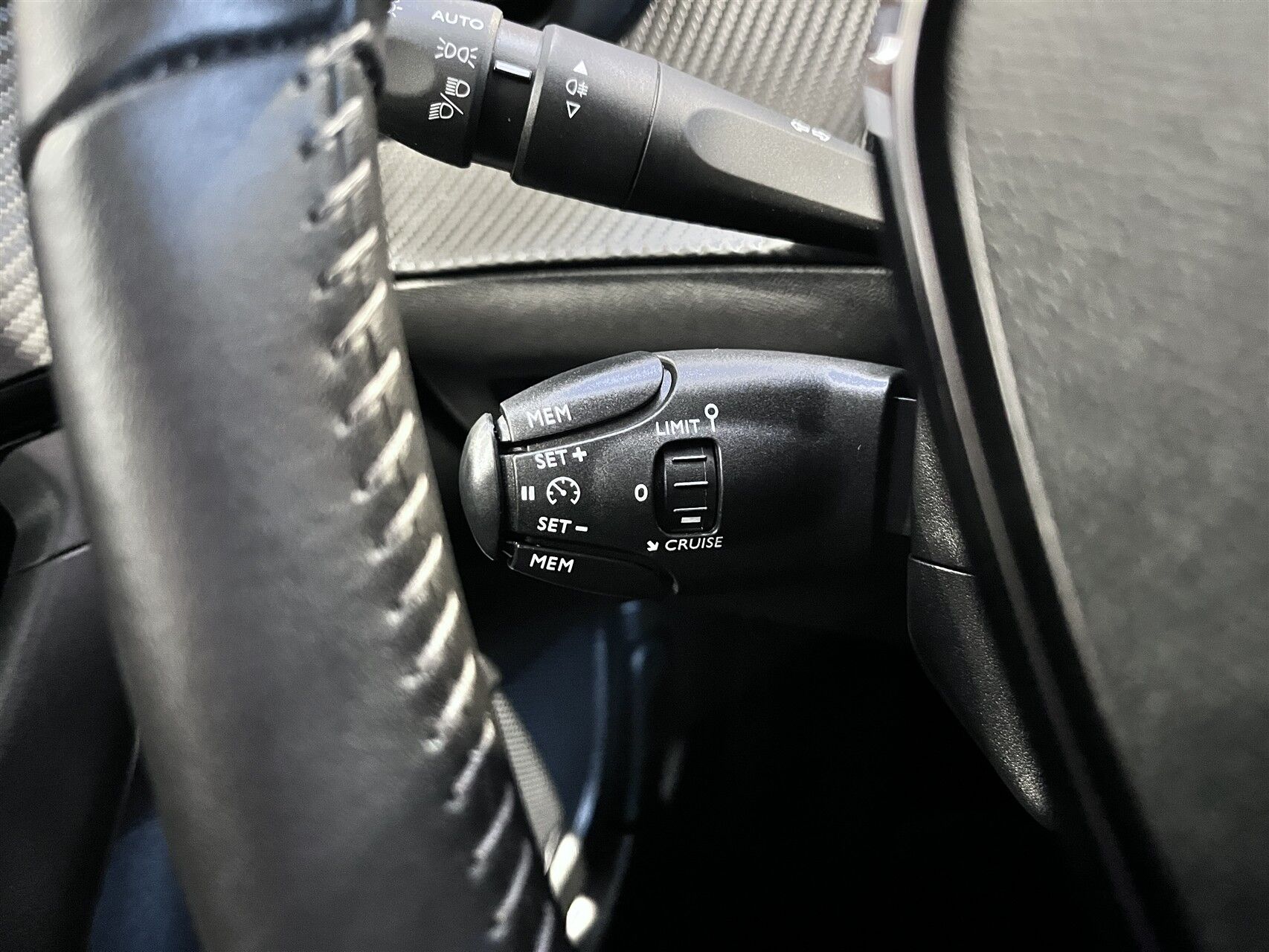 Billede af Peugeot e-2008 EL Active Pack 136HK 5d Aut.