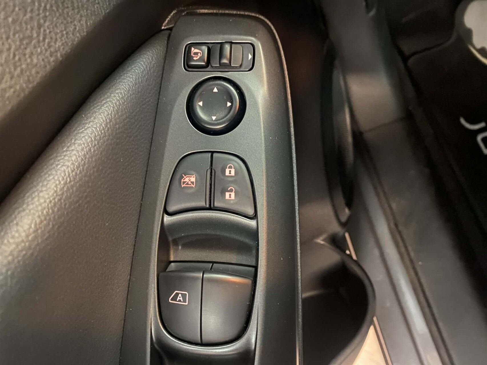 Billede af Nissan Juke 1,0 Dig-T Acenta DCT 114HK 5d 7g Aut.