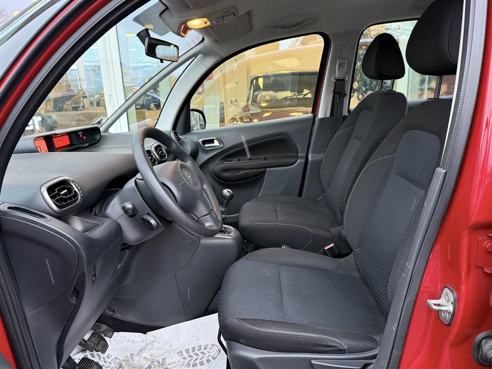 Billede af Citroën C3 Picasso 1,4 VTi Attraction 95HK