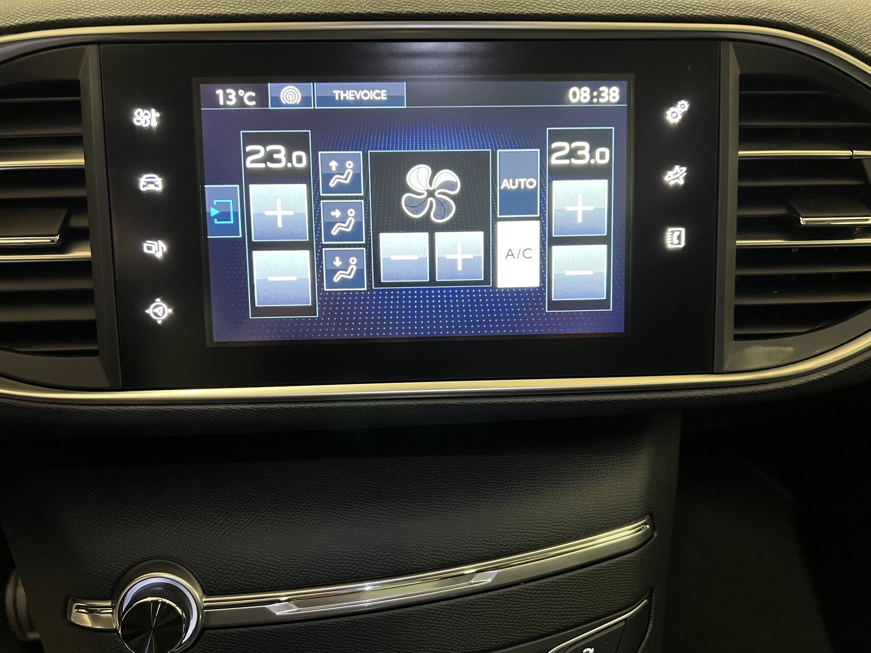 Billede af Peugeot 308 SW 1,6 BlueHDi Style 120HK Stc