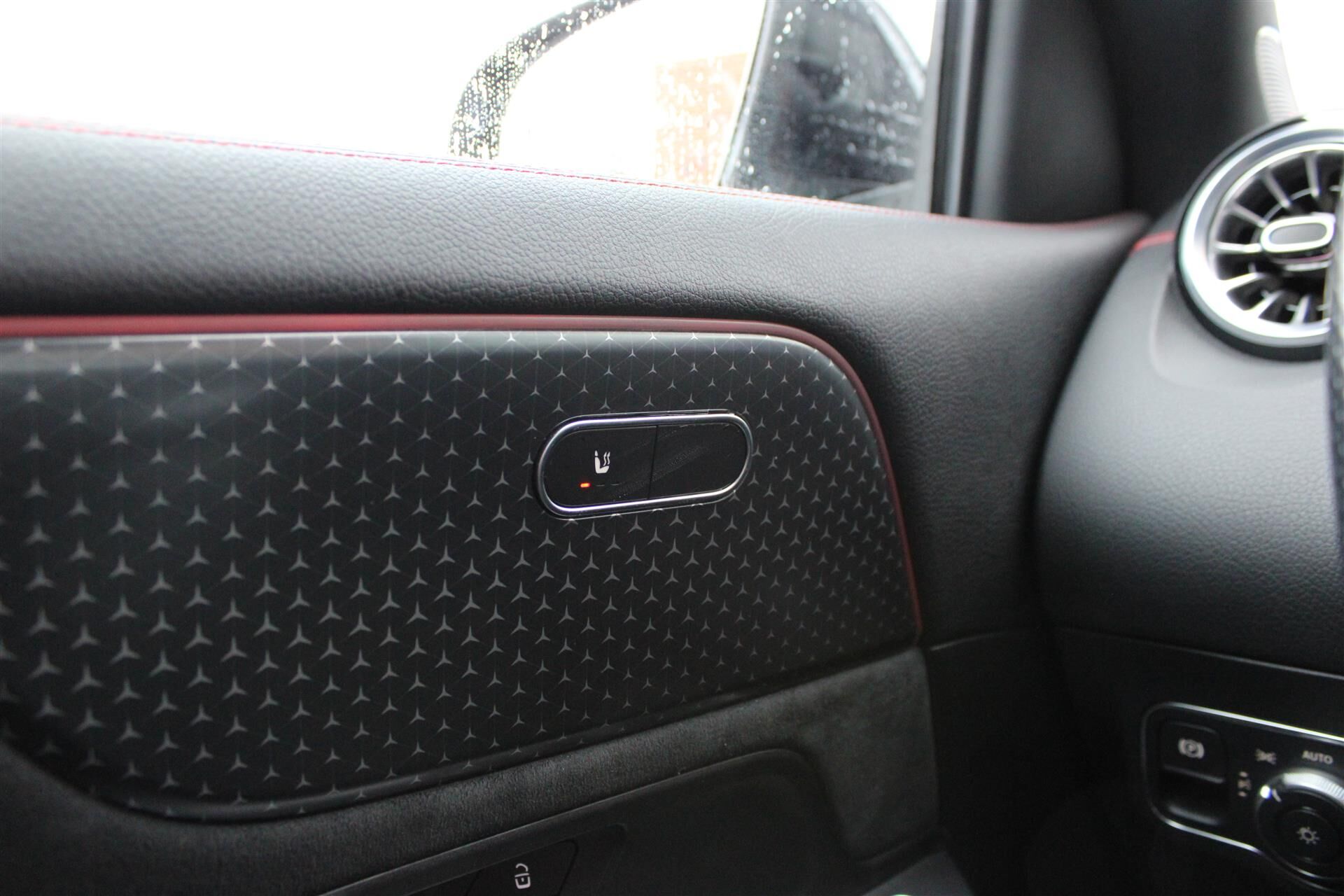 Billede af Mercedes-Benz EQA 350 EL AMG Advance 4Matic 292HK 5d Aut.