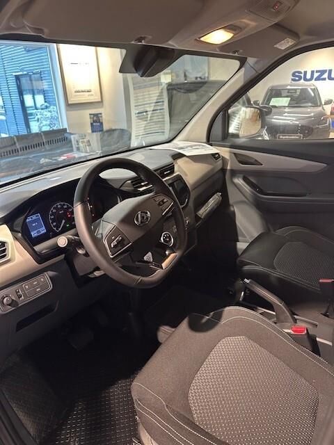 Billede af Maxus e-Deliver 3 SWB 50,2 kWh EL 160HK Van Aut.