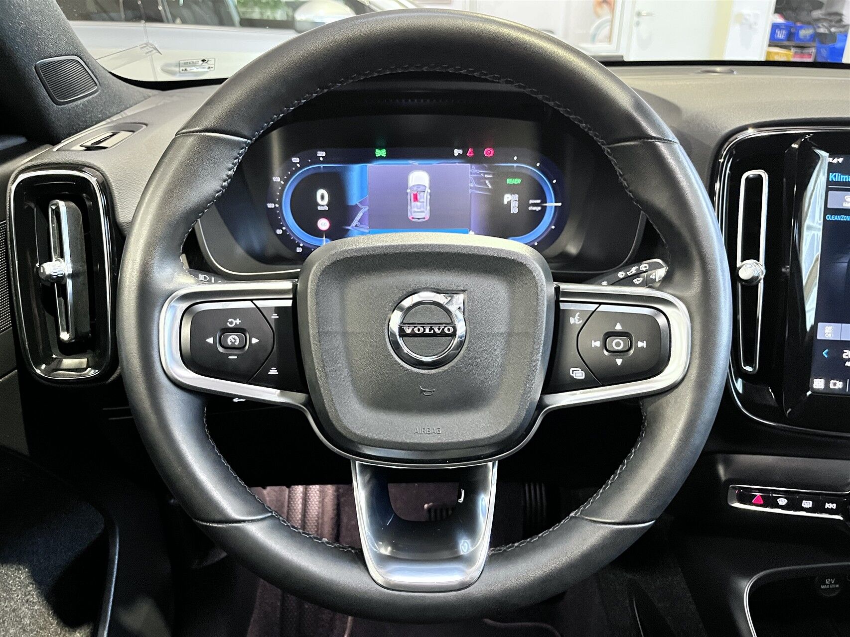 Billede af Volvo XC40 P6 Recharge Plus 231HK 5d Aut.