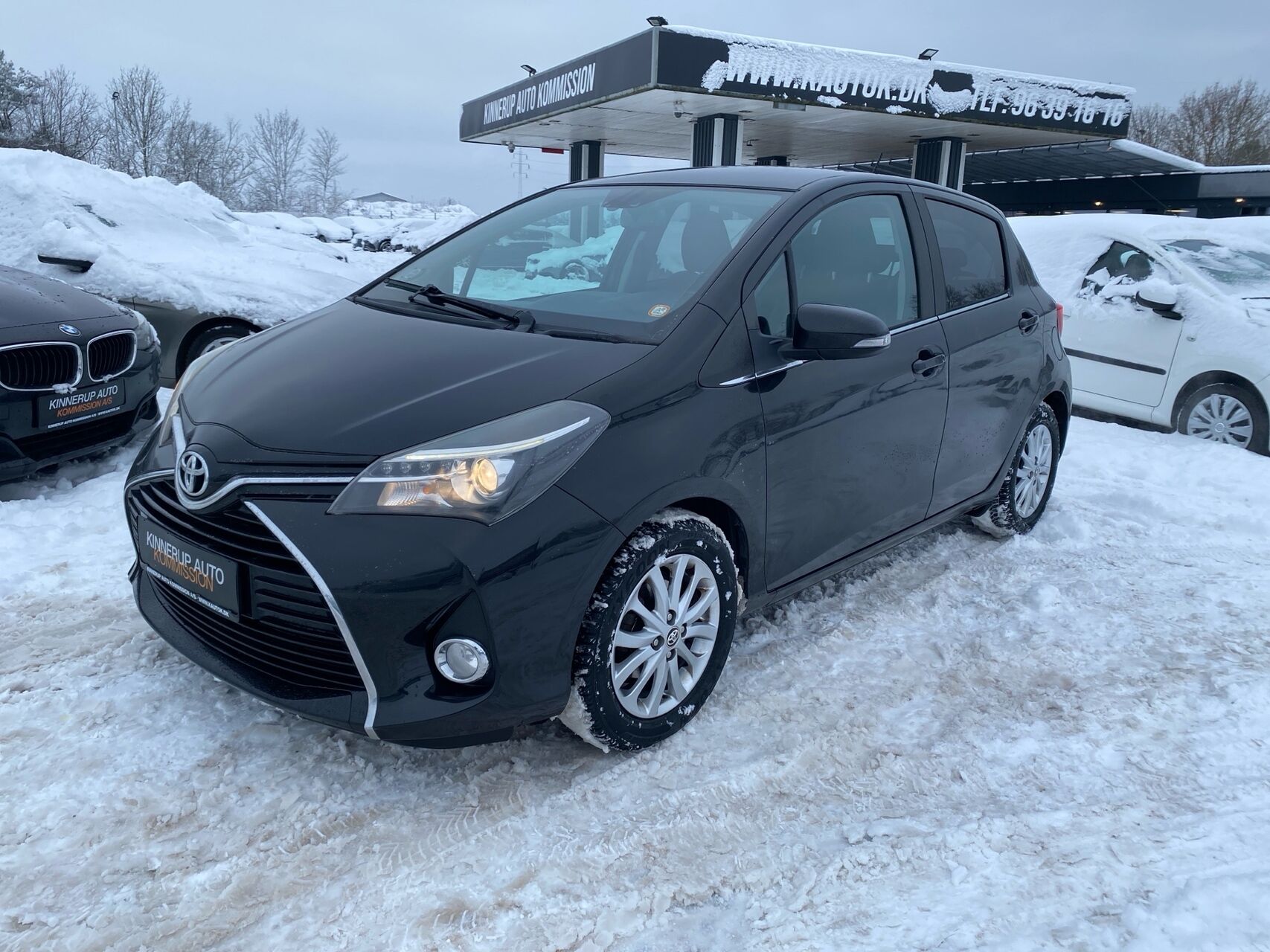 Billede af Toyota Yaris 1,3 VVT-I Lounge Edition 100HK 5d 6g