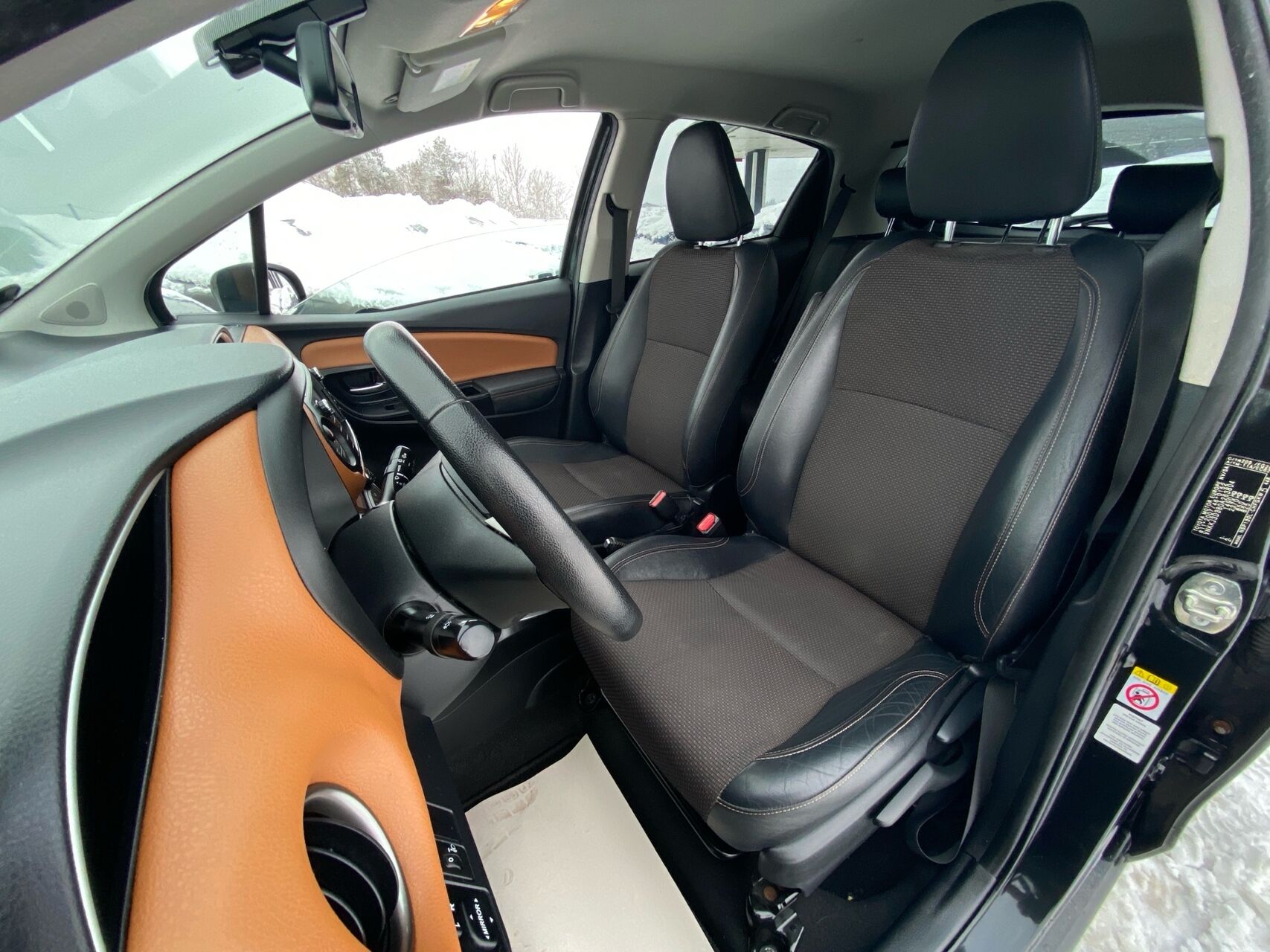 Billede af Toyota Yaris 1,3 VVT-I Lounge Edition 100HK 5d 6g