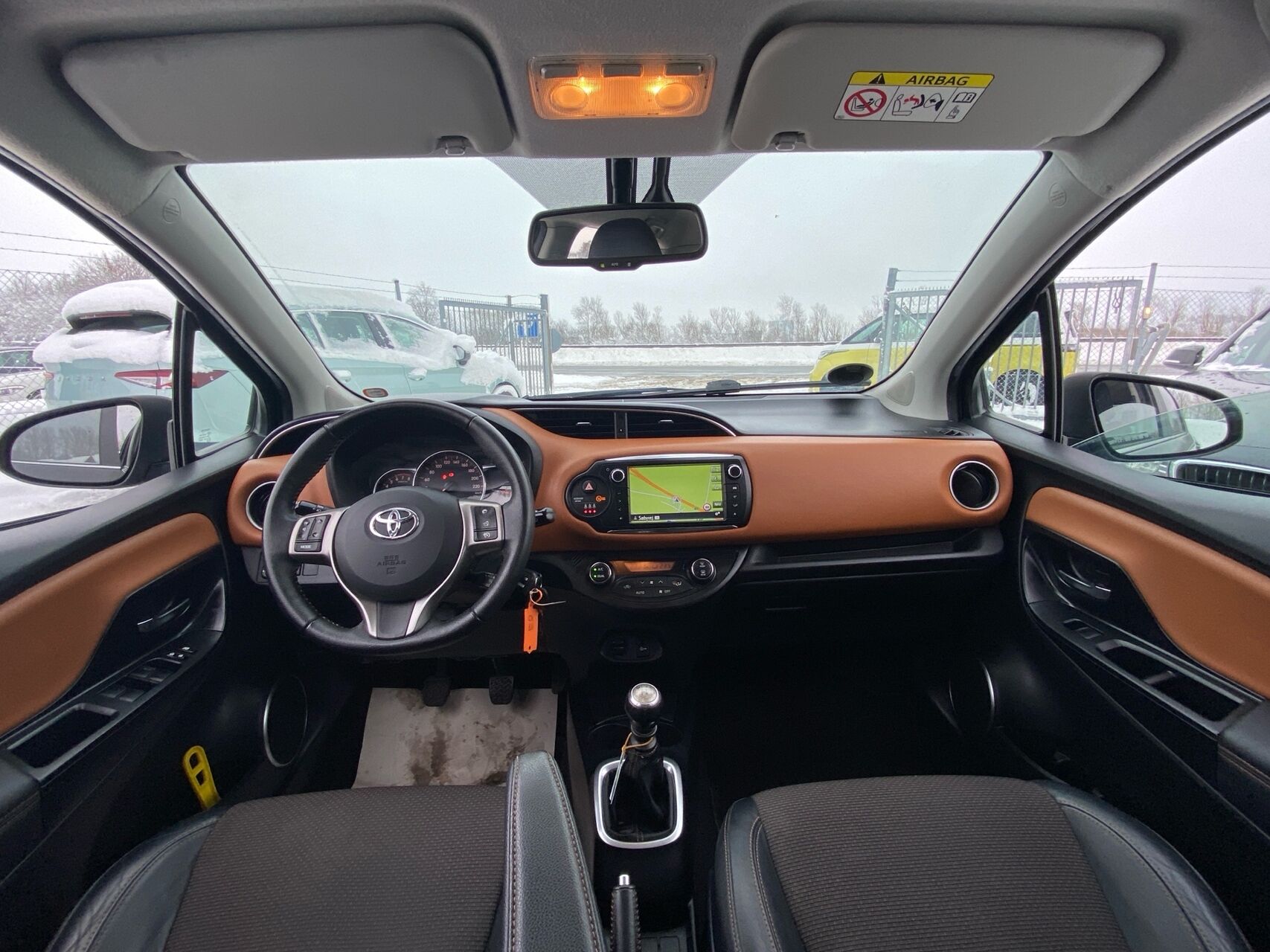 Billede af Toyota Yaris 1,3 VVT-I Lounge Edition 100HK 5d 6g