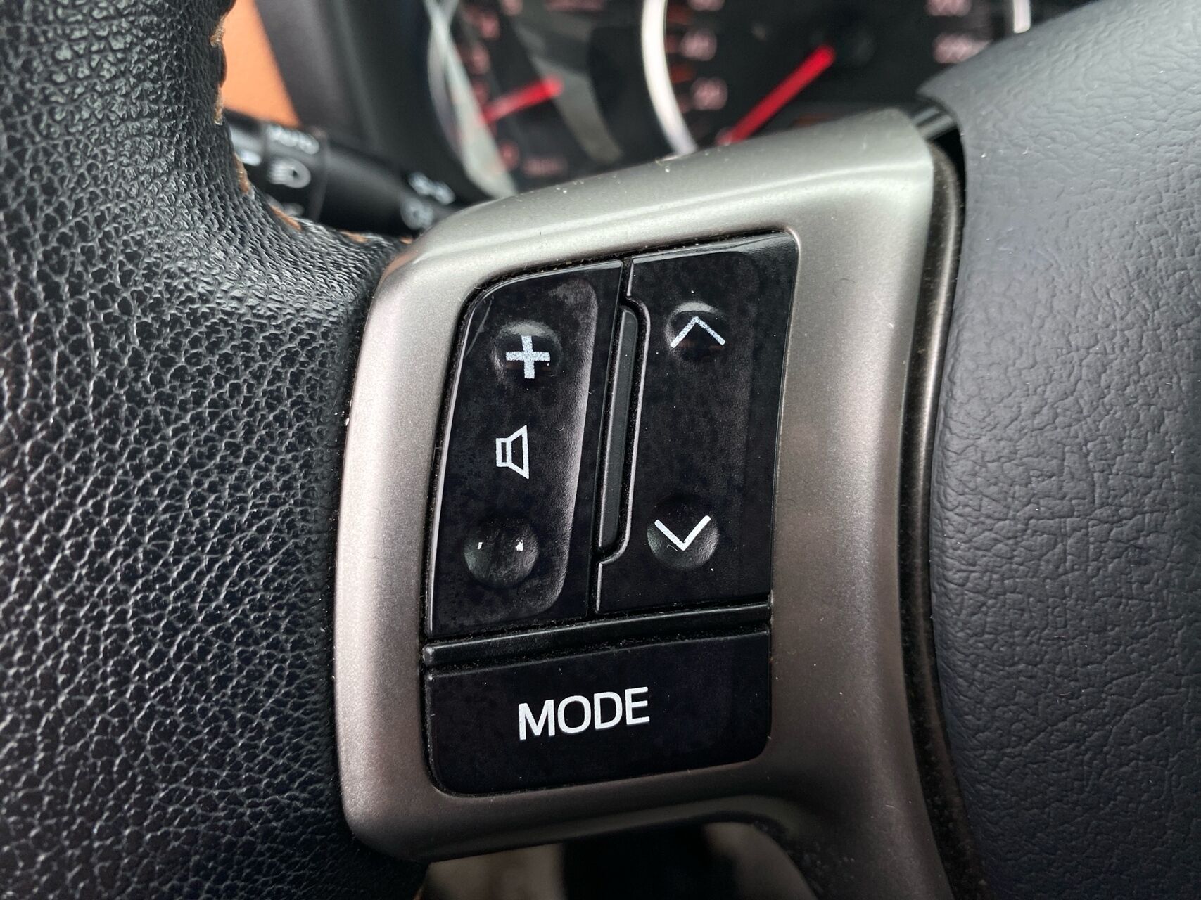 Billede af Toyota Yaris 1,3 VVT-I Lounge Edition 100HK 5d 6g