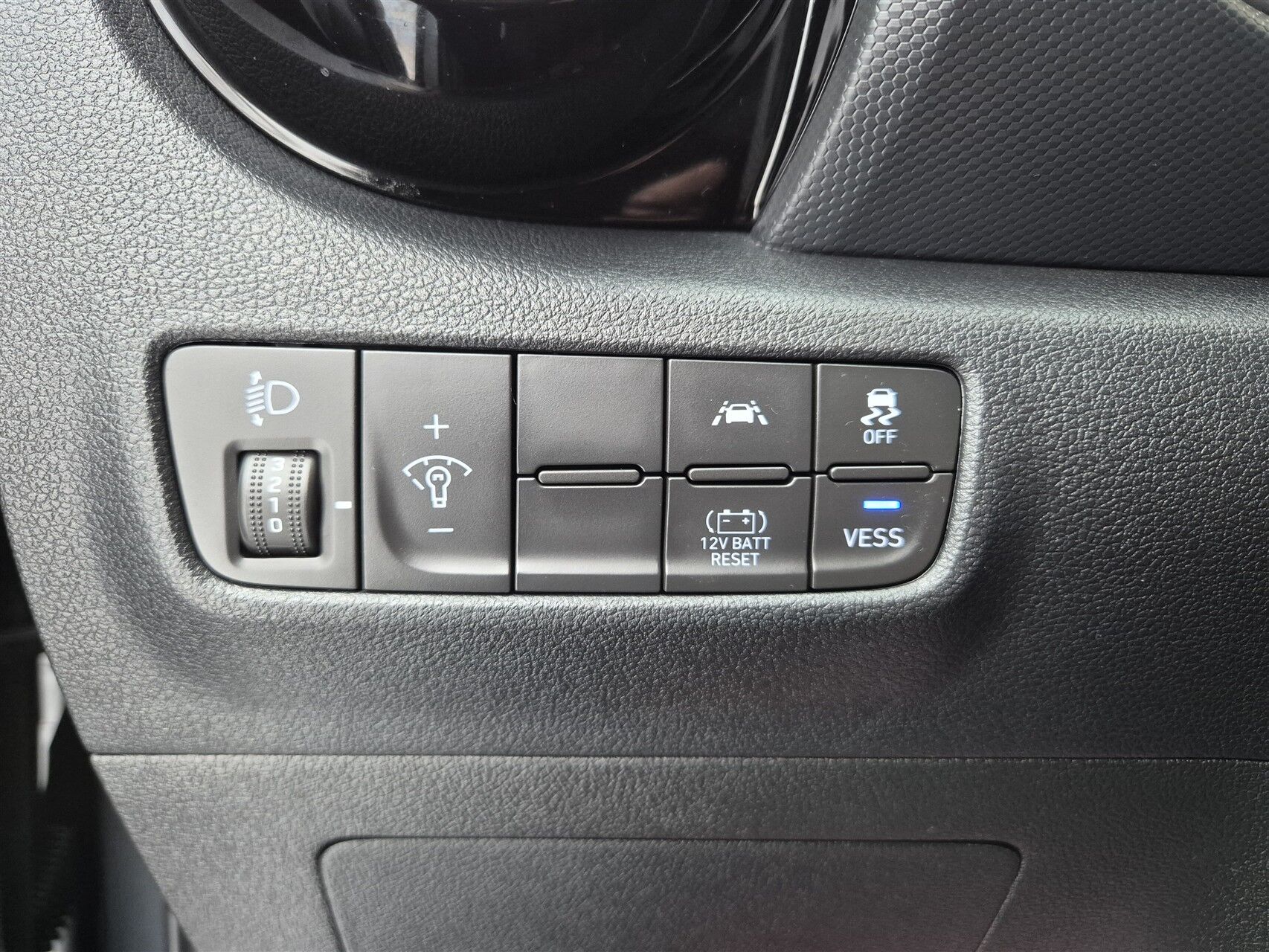 Billede af Hyundai Kona 1,6 GDI  Mild hybrid Essential DCT 141HK 5d 6g Aut.