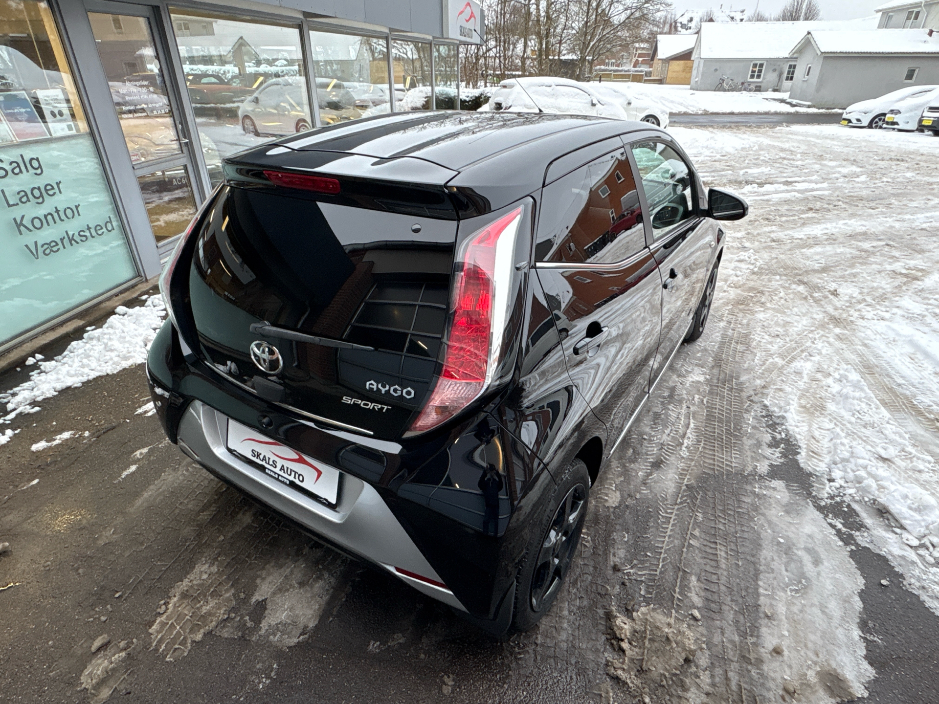 Billede af Toyota Aygo 1,0 VVT-I X-Black II 69HK 5d