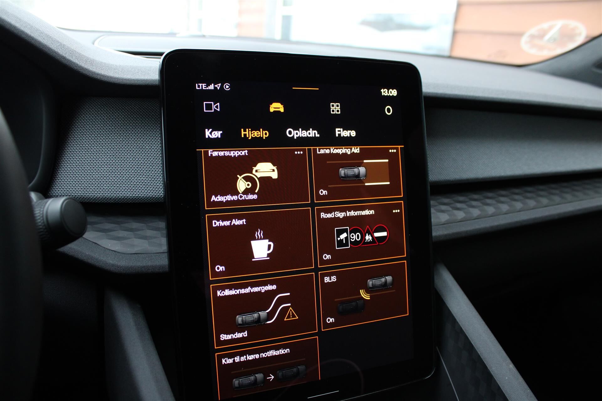 Billede af Polestar 2 EL Long range Single motor 231HK 5d Aut.