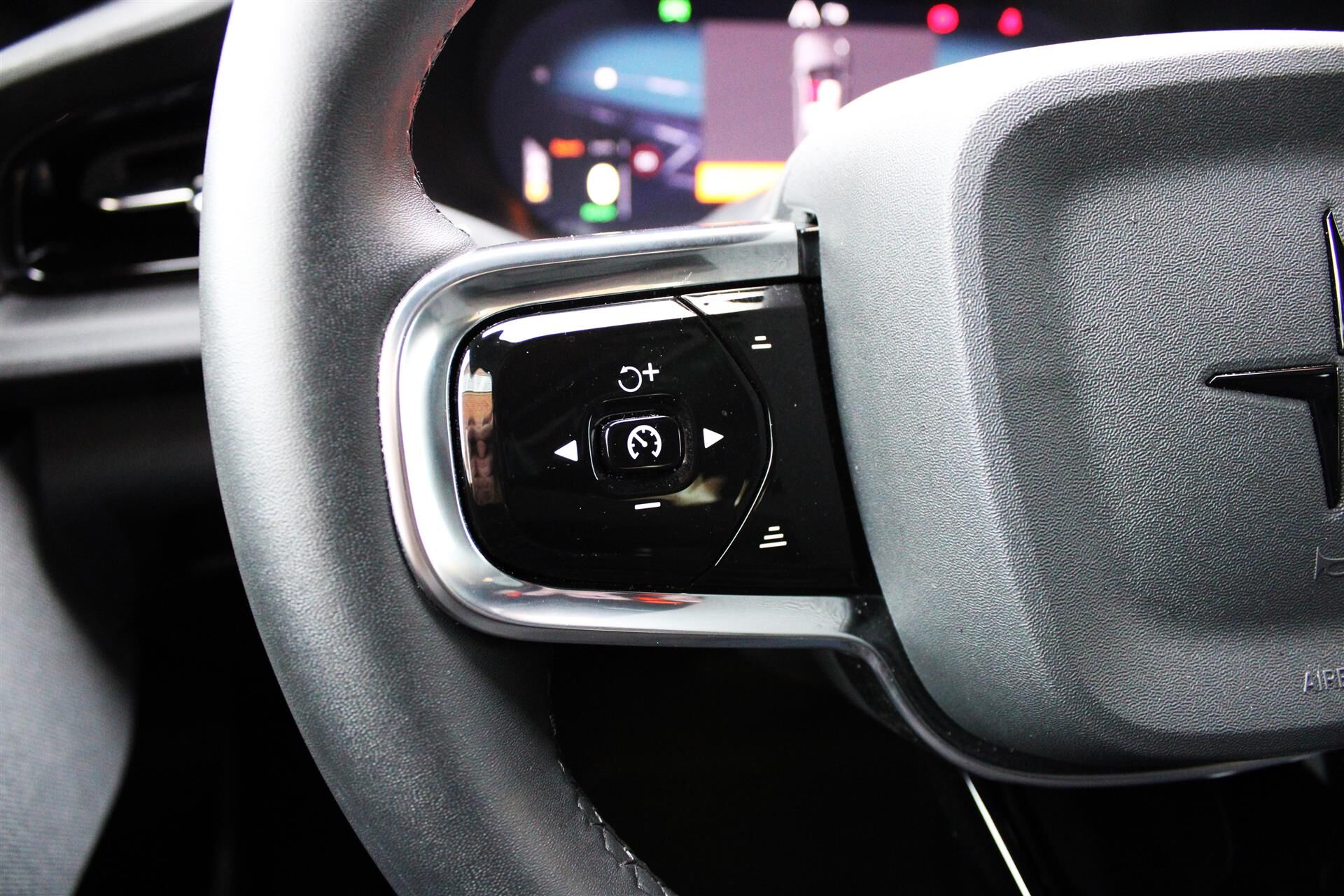 Billede af Polestar 2 EL Long Range Dual motor AWD 421HK 5d Aut.