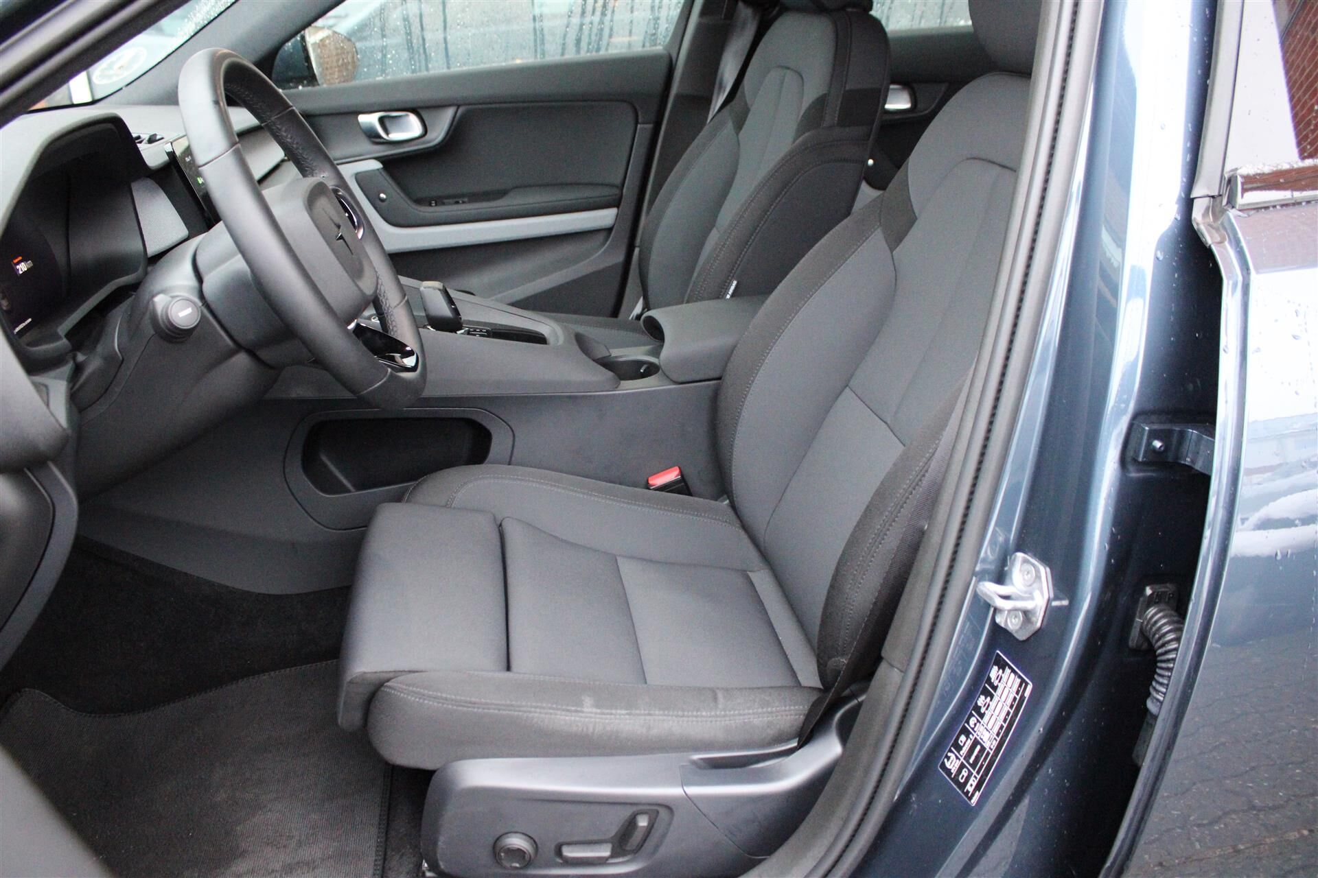 Billede af Polestar 2 EL Long range Single motor 231HK 5d Aut.