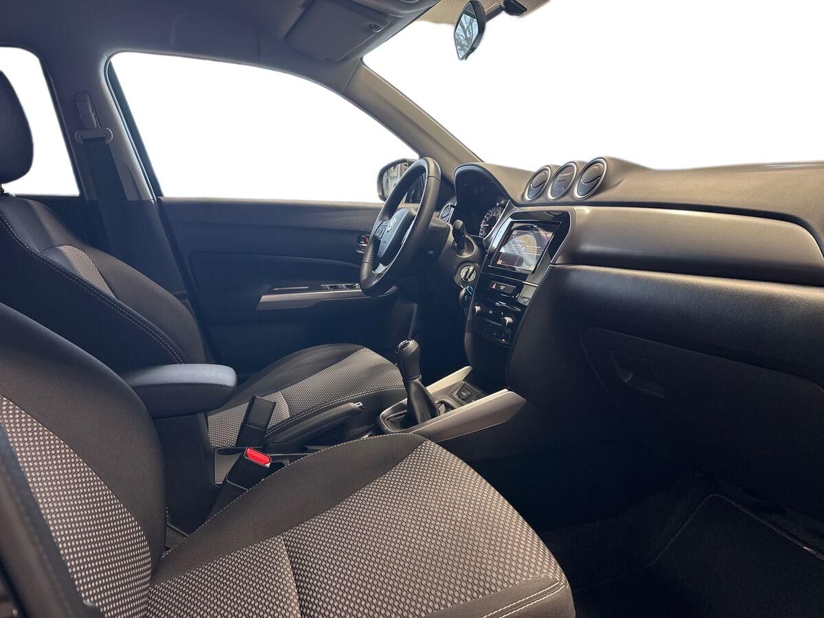 Billede af Suzuki Vitara 1,0 Boosterjet Active Cut 112HK 5d