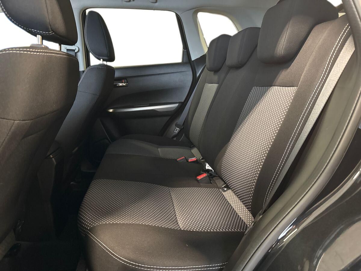 Billede af Suzuki Vitara 1,0 Boosterjet Active Cut 112HK 5d