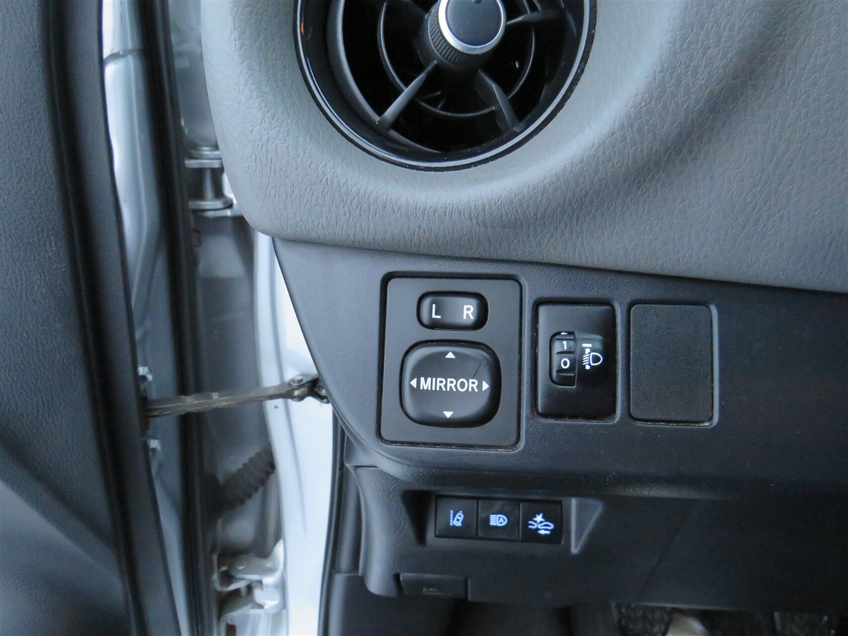 Billede af Toyota Yaris 1,0 VVT-I T2 72HK 5d