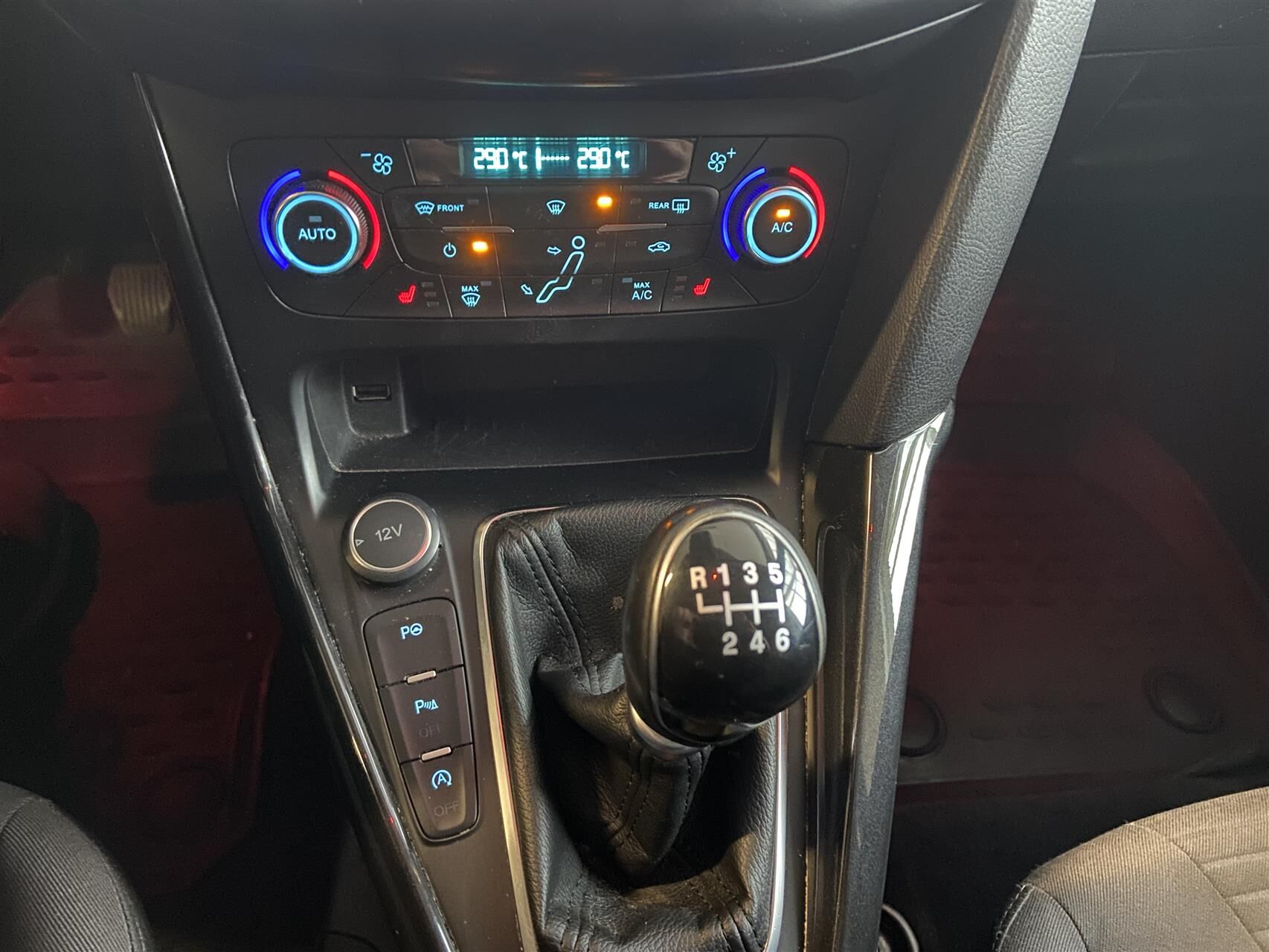 Billede af Ford Focus 1,0 EcoBoost Titanium Fun 125HK Stc 6g