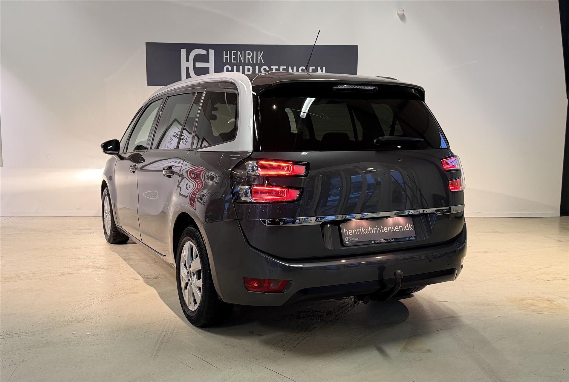 Billede af Citroën Grand C4 SpaceTourer 1,2 PureTech Intensive+ EAT8 130HK 8g Aut.