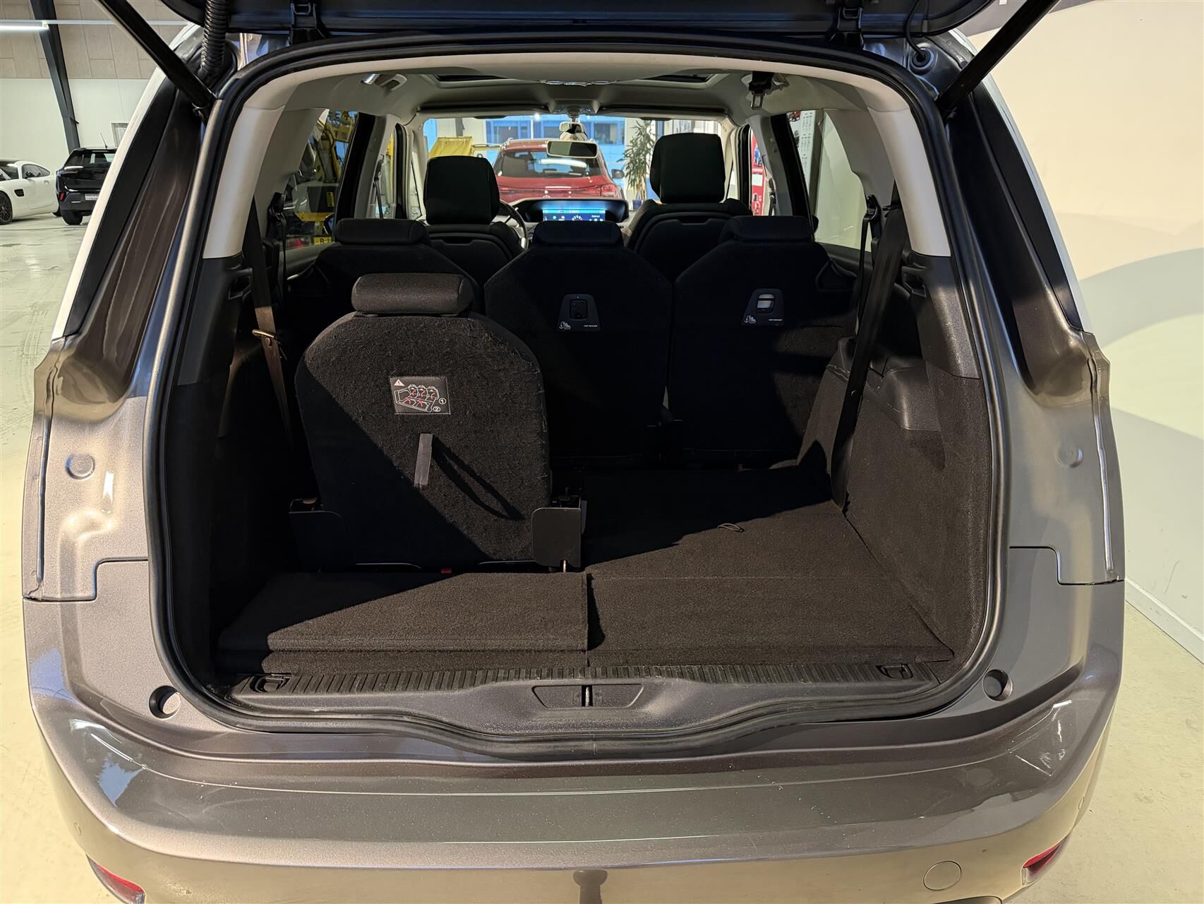 Billede af Citroën Grand C4 SpaceTourer 1,2 PureTech Intensive+ EAT8 130HK 8g Aut.