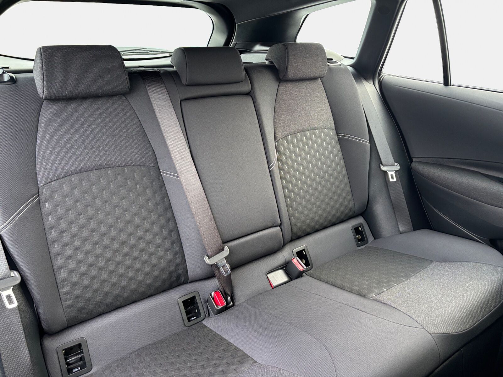 Billede af Toyota Corolla Touring Sports 1,8 Hybrid Active Comfort Plus E-CVT 140HK Stc Trinl. Gear