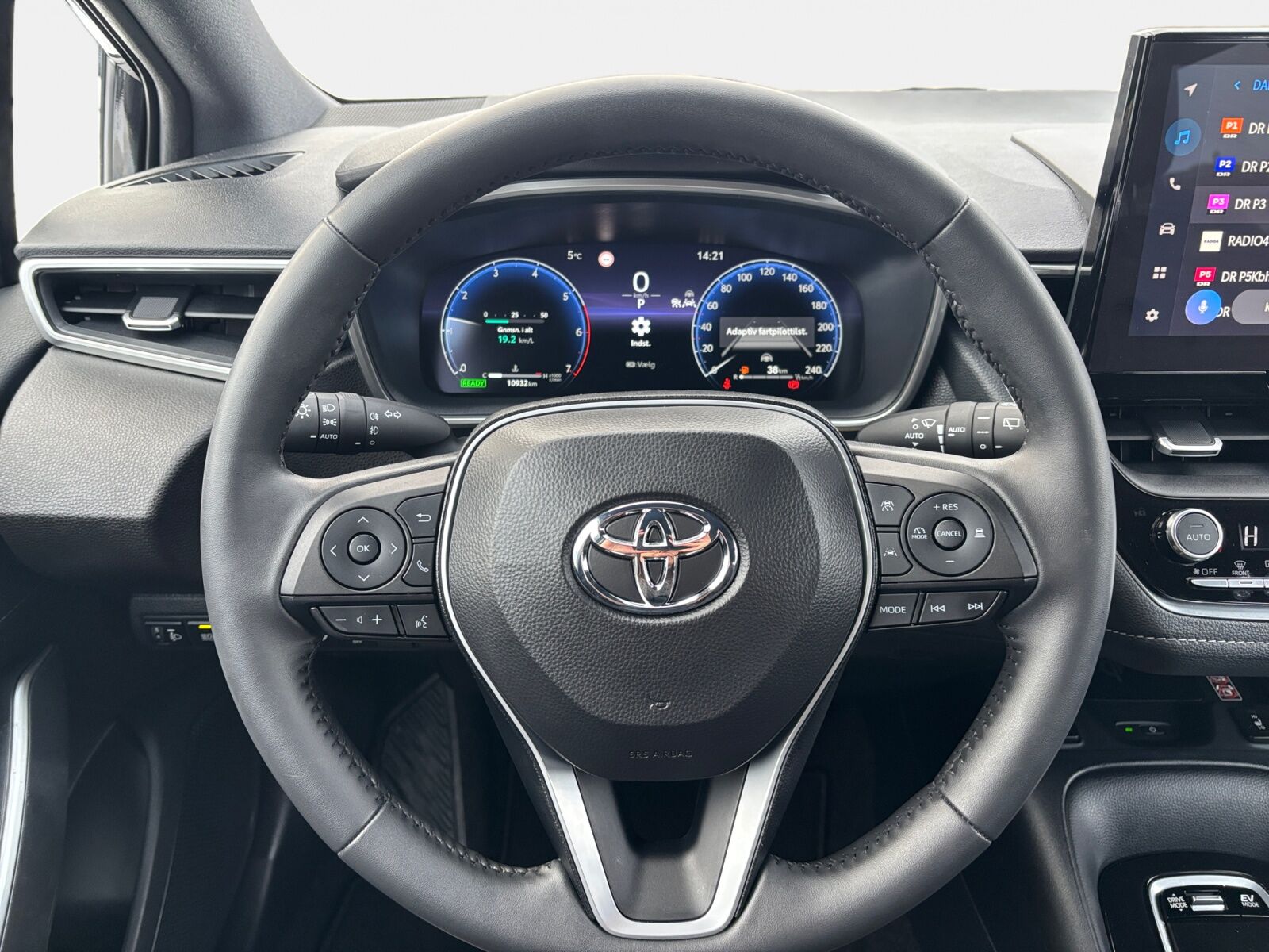 Billede af Toyota Corolla Touring Sports 1,8 Hybrid Active Comfort Plus E-CVT 140HK Stc Trinl. Gear