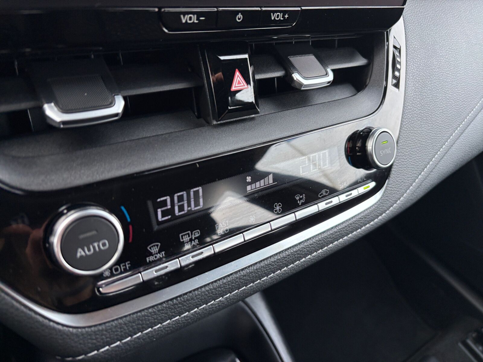 Billede af Toyota Corolla Touring Sports 1,8 Hybrid Active Comfort Plus E-CVT 140HK Stc Trinl. Gear