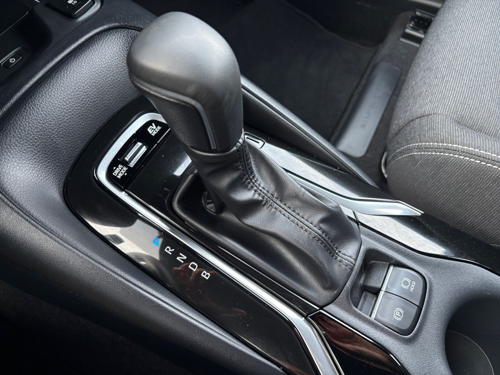 Billede af Toyota Corolla Touring Sports 1,8 Hybrid Active Comfort Plus E-CVT 140HK Stc Trinl. Gear