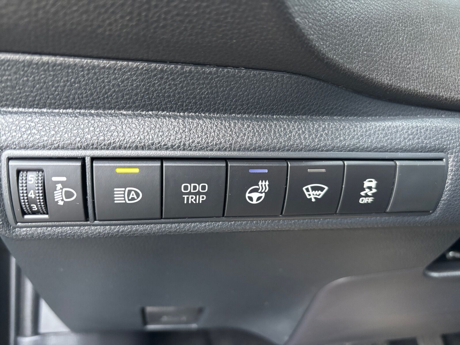 Billede af Toyota Corolla Touring Sports 1,8 Hybrid Active Comfort Plus E-CVT 140HK Stc Trinl. Gear