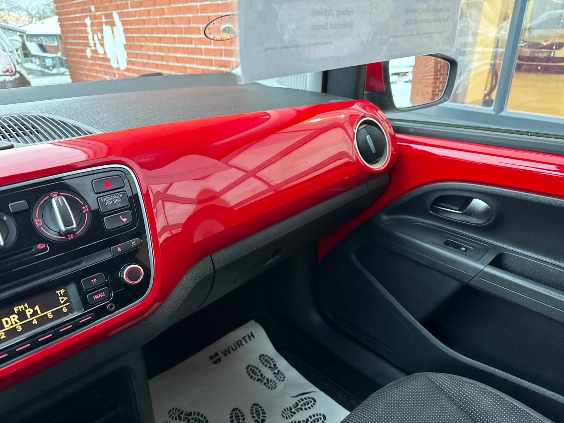 Billede af VW up 1,0 MPI BMT High 75HK 5d