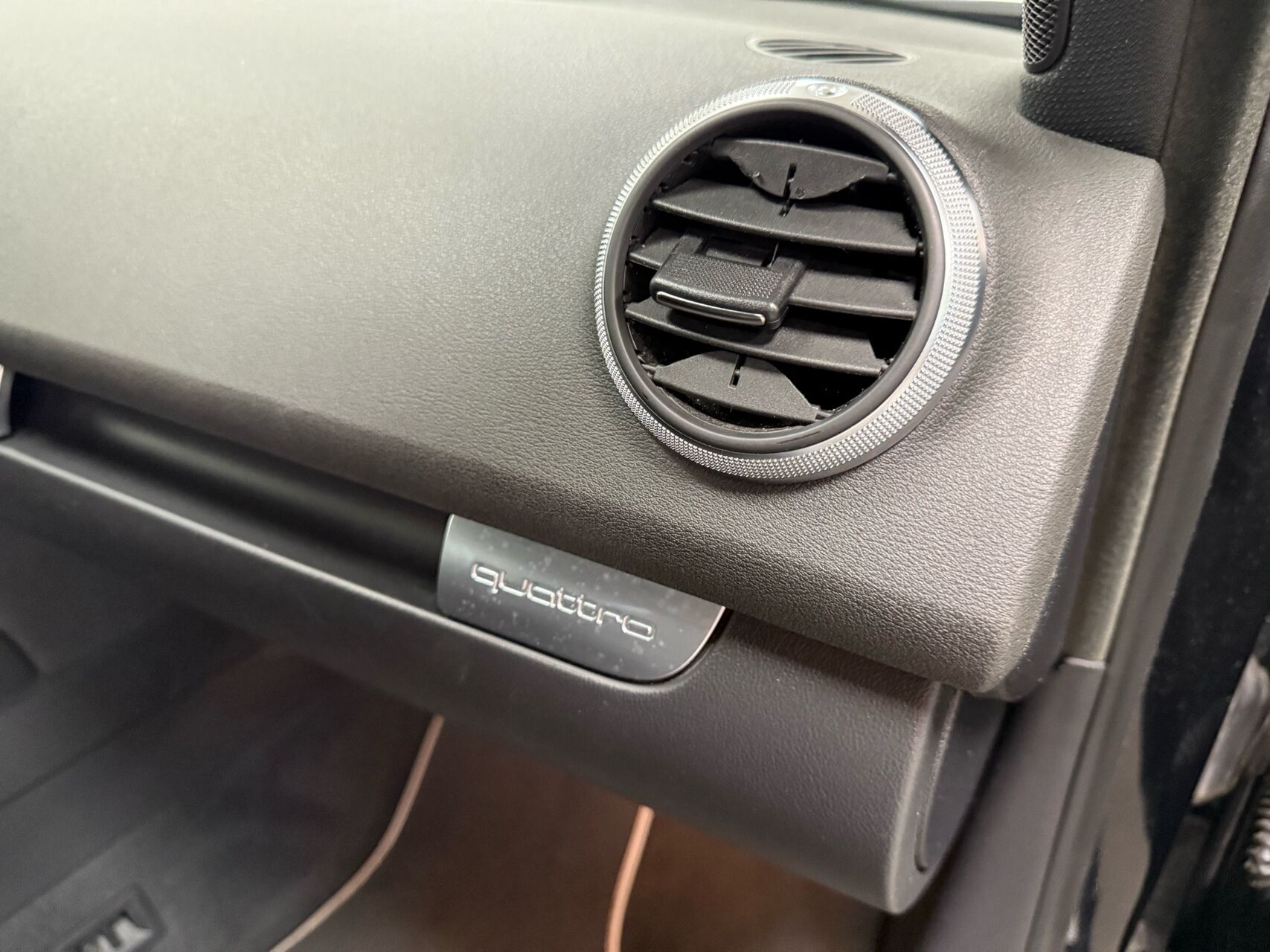 Billede af Audi S3 2,0 TFSI Quattro 265HK 3d 6g