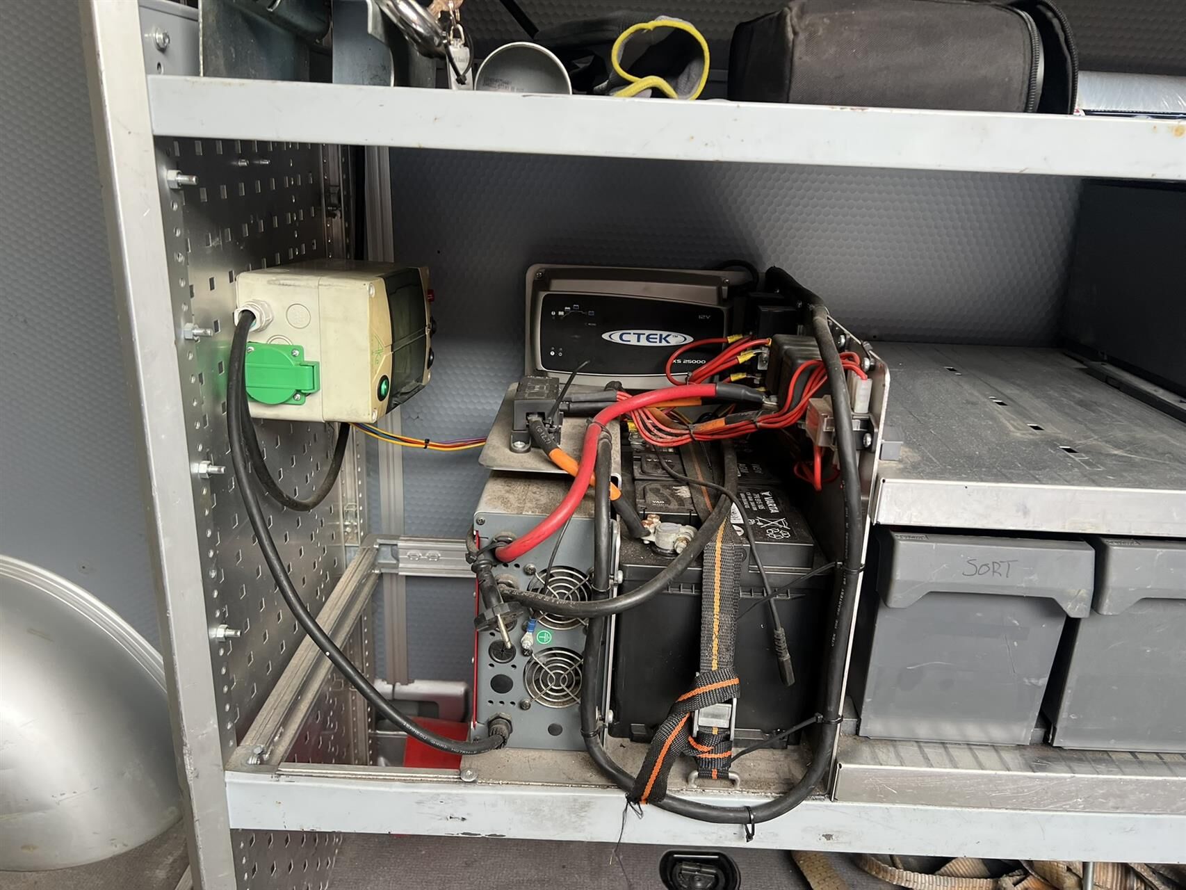 Billede af Mercedes-Benz Sprinter 317 2,0 CDI A2 H2 RWD 9G-Tronic 170HK Van Aut.