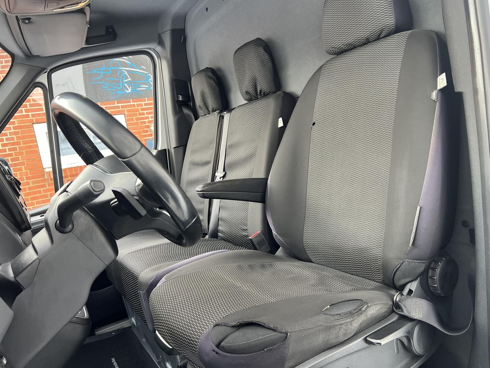 Billede af Mercedes-Benz Sprinter 317 2,0 CDI A2 H2 RWD 9G-Tronic 170HK Van Aut.