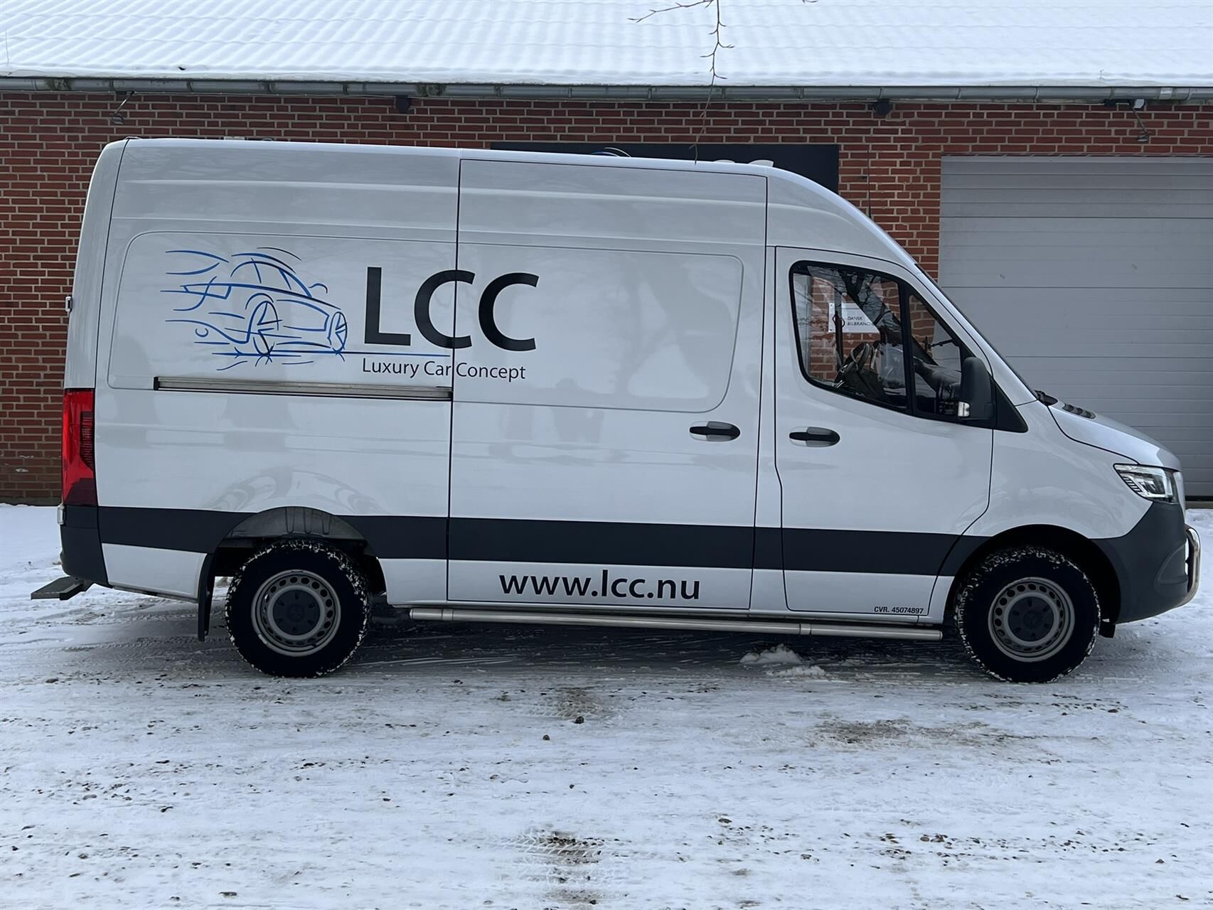 Billede af Mercedes-Benz Sprinter 317 2,0 CDI A2 H2 RWD 9G-Tronic 170HK Van Aut.