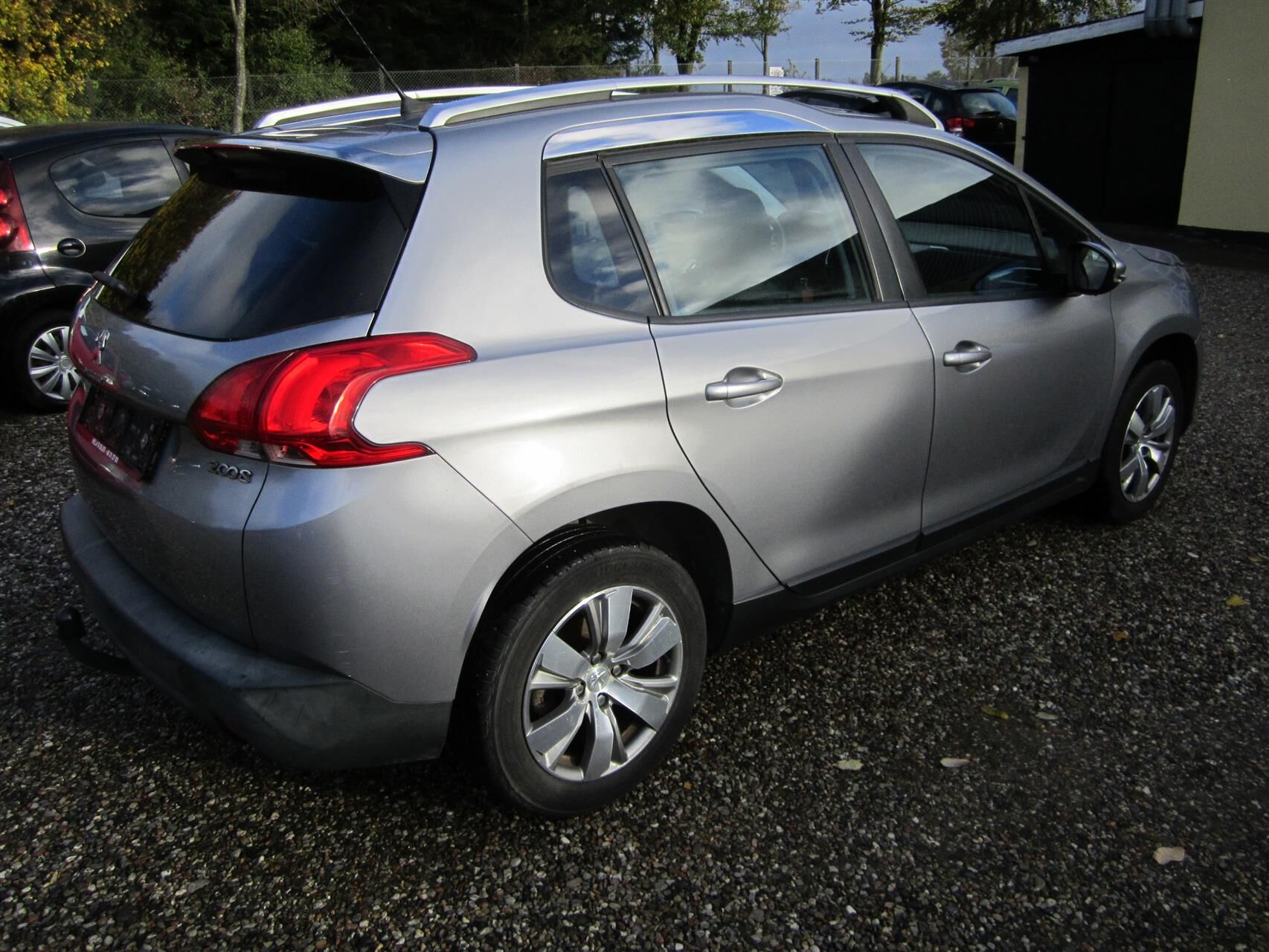 Billede af Peugeot 2008 1,2 VTi Allure Sky 82HK
