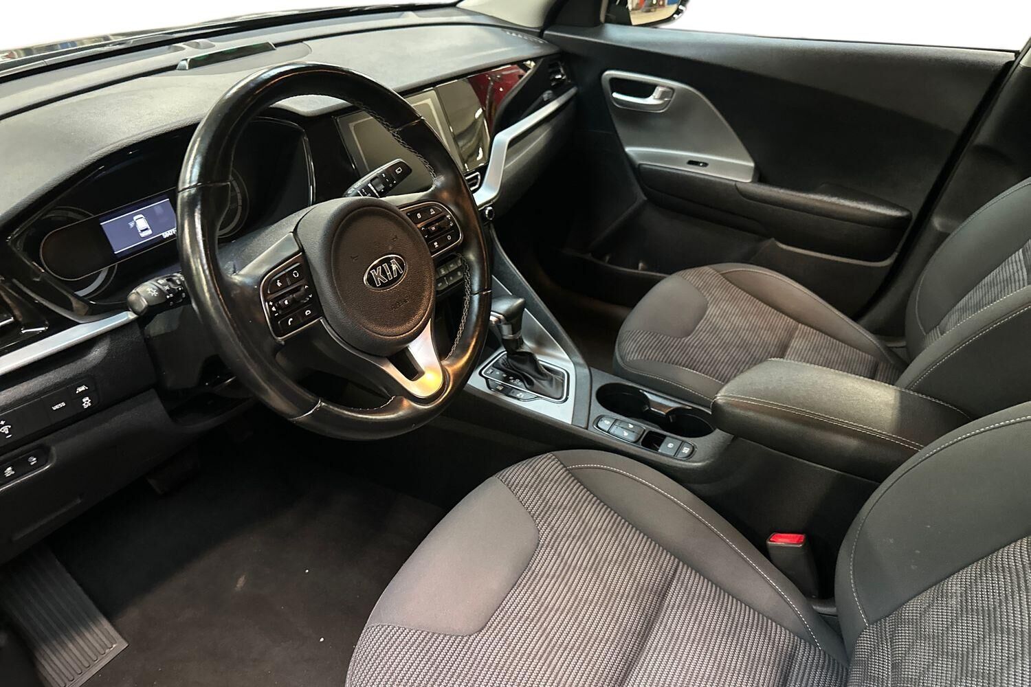 Billede af Kia Niro 1,6 GDI PHEV  Plugin-hybrid Comfort DCT 141HK 5d 6g Aut.