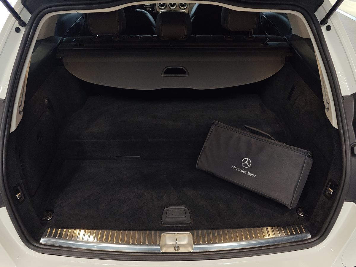 Billede af Mercedes-Benz C300 e T 2,0 Plugin-hybrid 9G-Tronic 320HK Stc Aut.