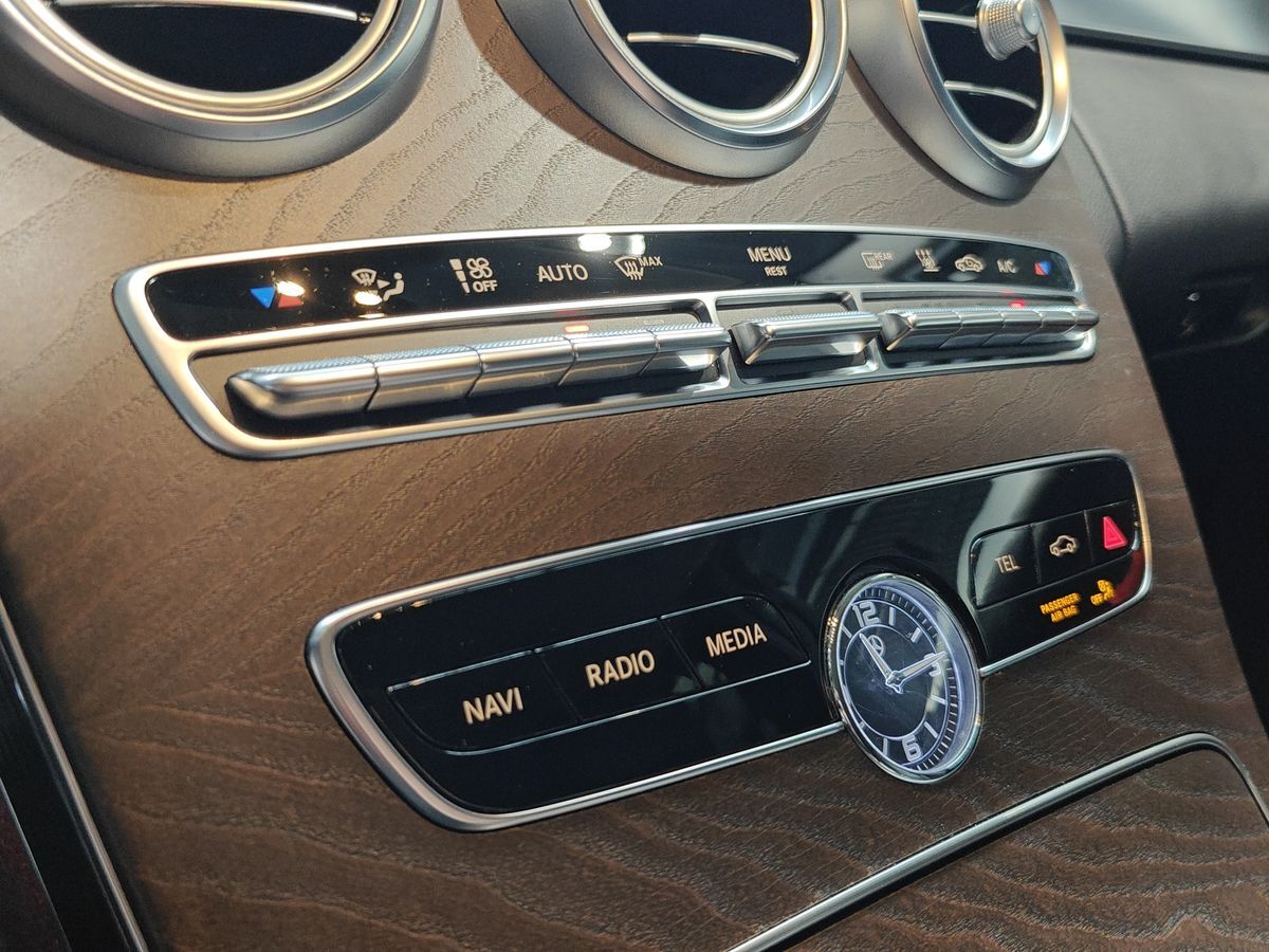 Billede af Mercedes-Benz C300 e T 2,0 Plugin-hybrid 9G-Tronic 320HK Stc Aut.