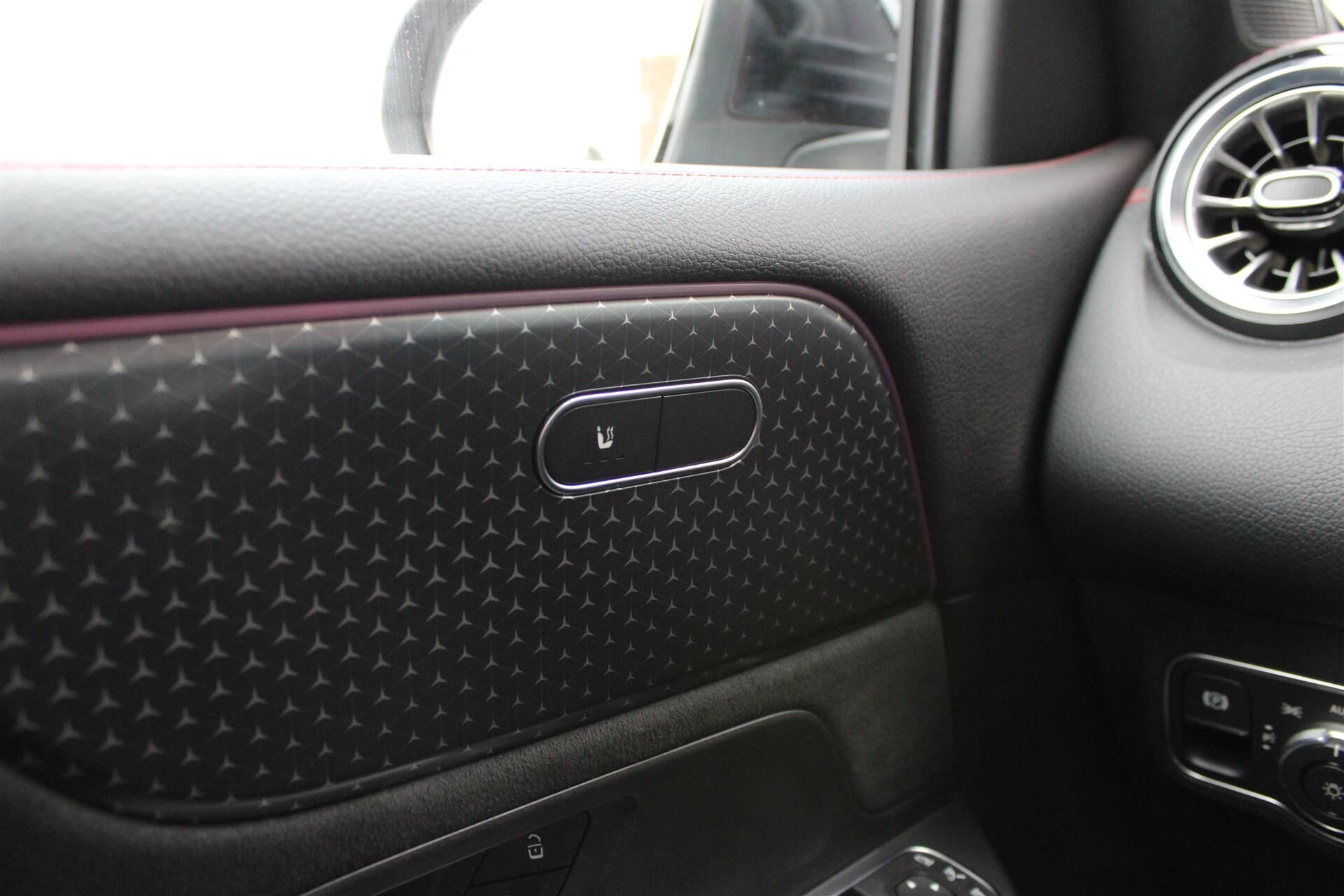 Billede af Mercedes-Benz EQB 350 EL AMG Advance 4Matic 292HK 5d Aut.