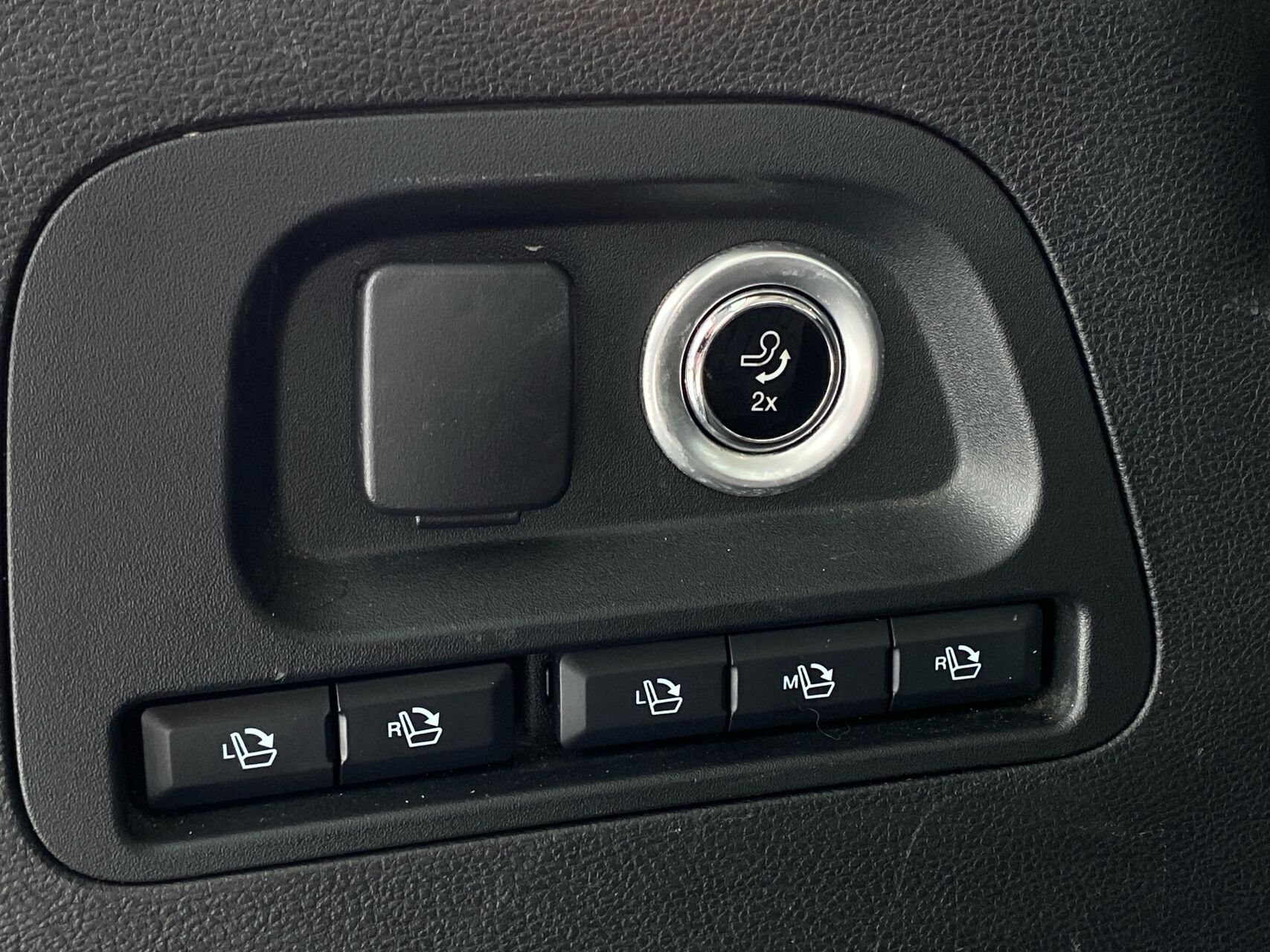 Billede af Ford S-Max 2,0 EcoBlue Titanium 150HK 8g Aut.