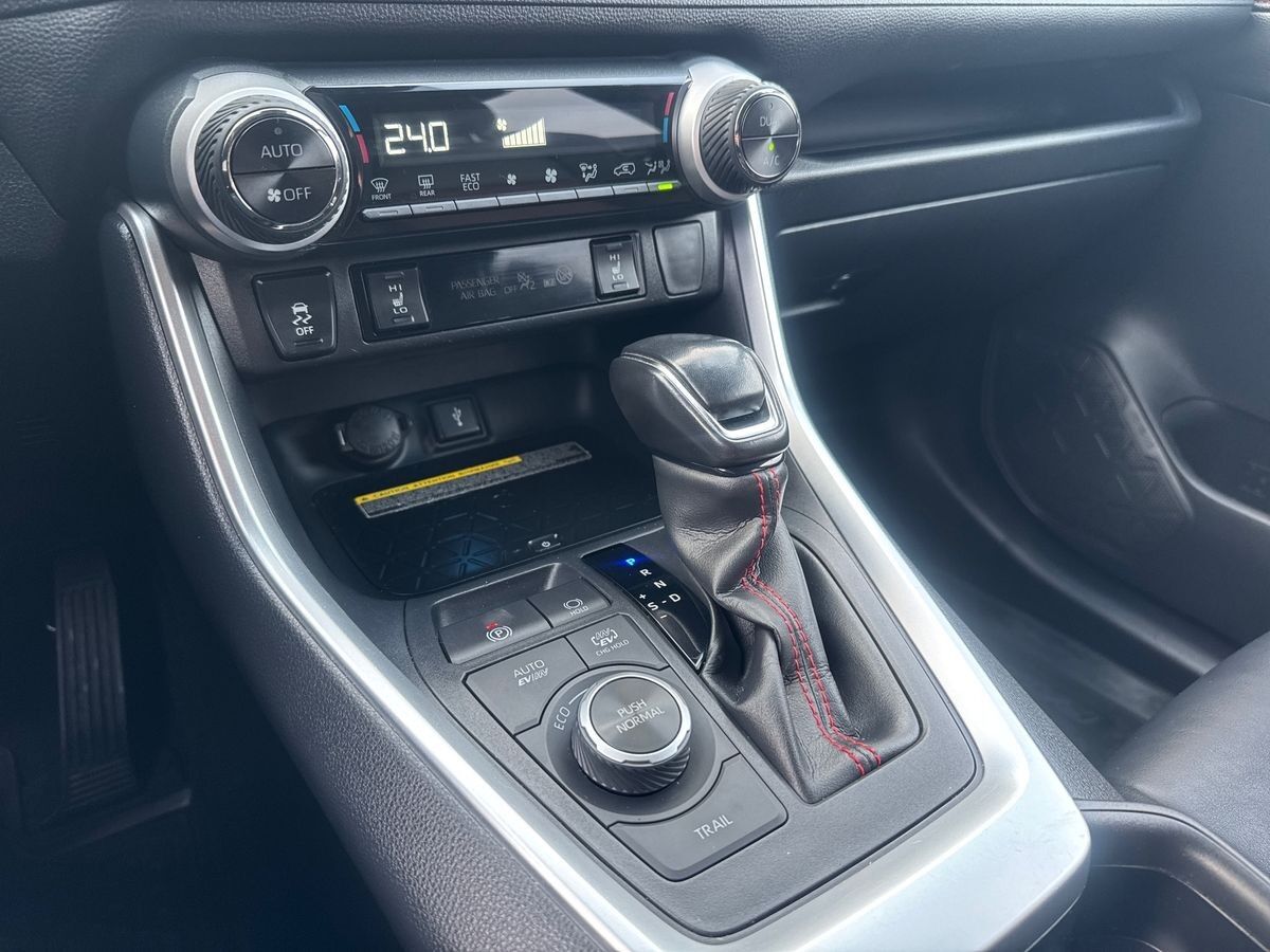 Billede af Toyota RAV4 Plug-in 2,5 Plugin-hybrid H3 Premium AWD 306HK 5d 6g Aut.