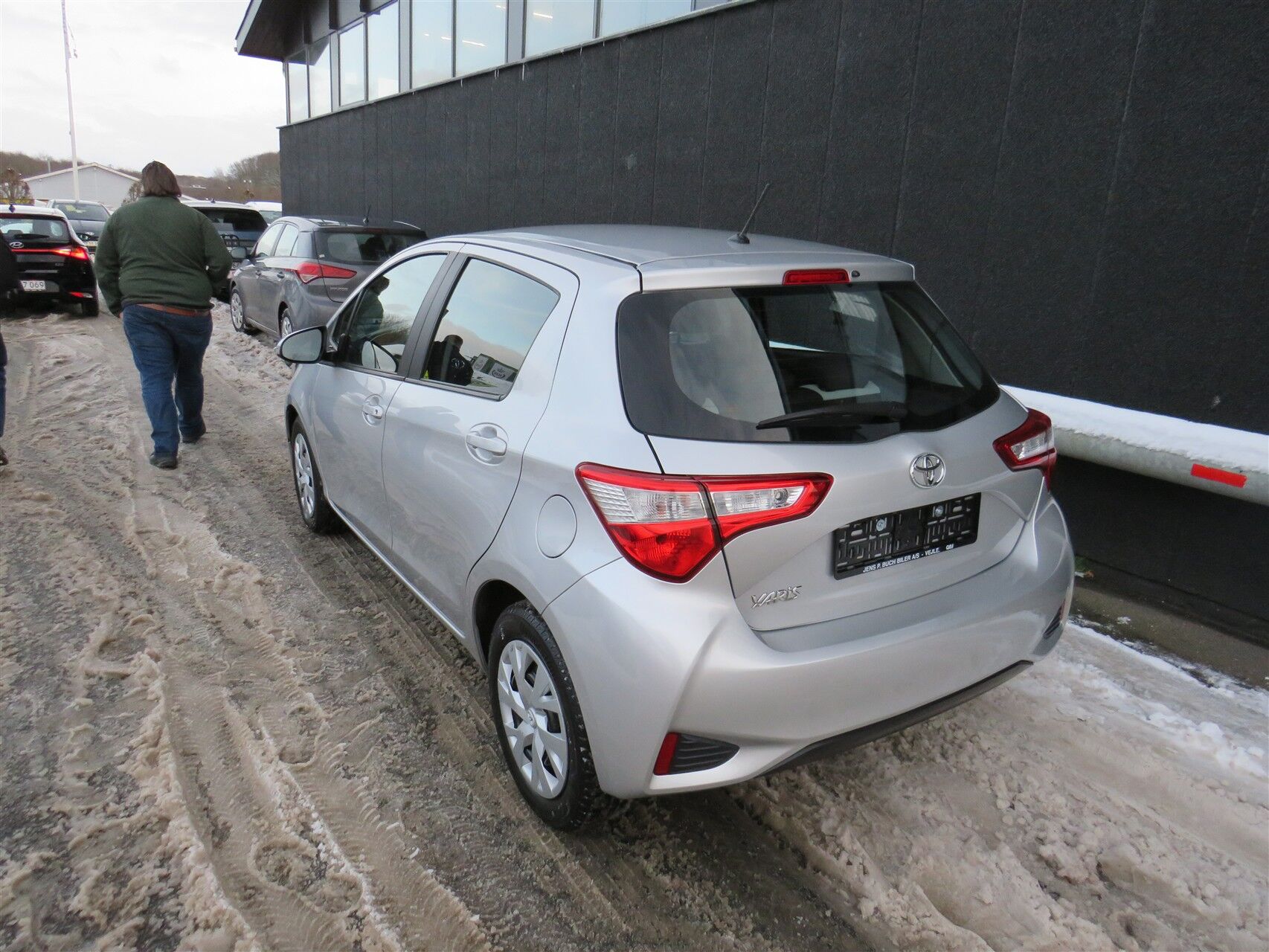 Billede af Toyota Yaris 1,0 VVT-I T2 72HK 5d