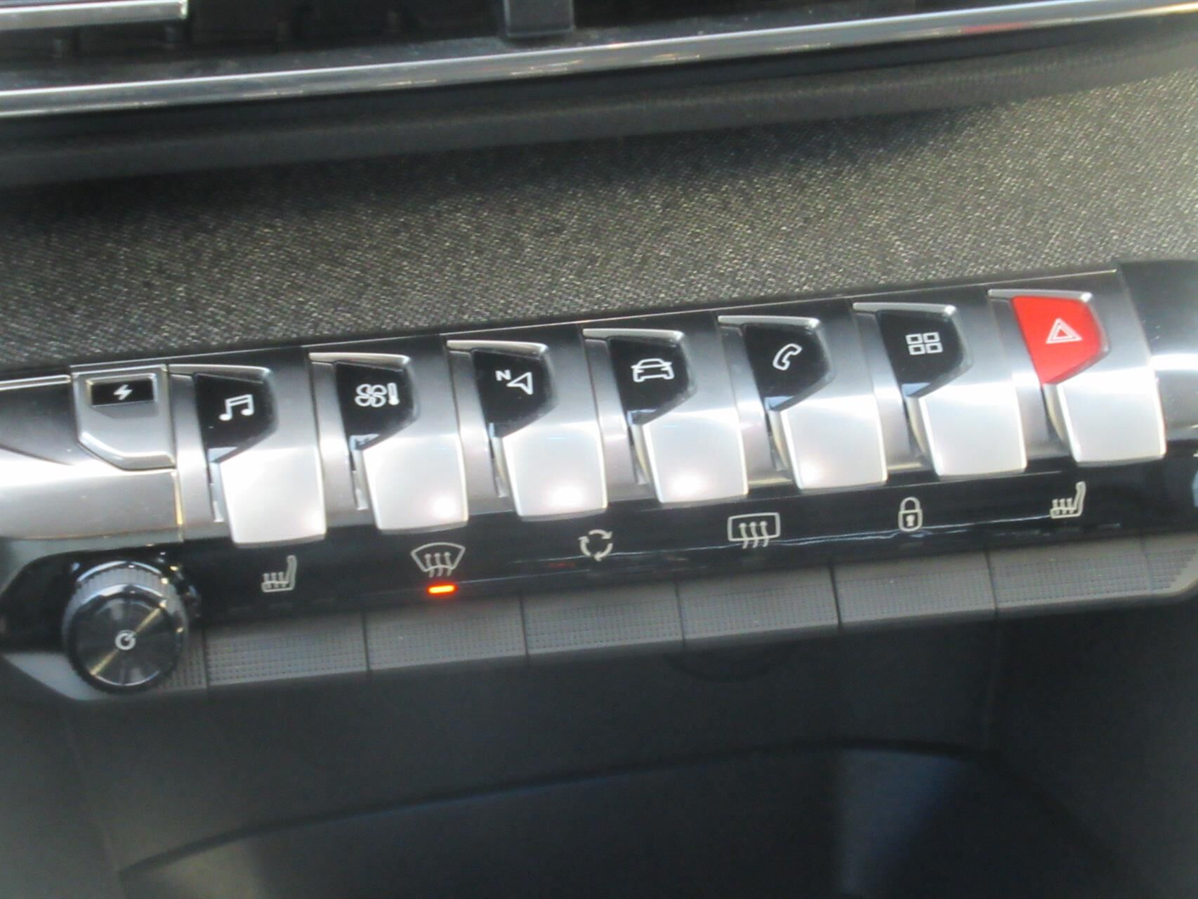 Billede af Peugeot 3008 1,6 PureTech  Plugin-hybrid First Selection EAT8 225HK 5d 8g Aut.