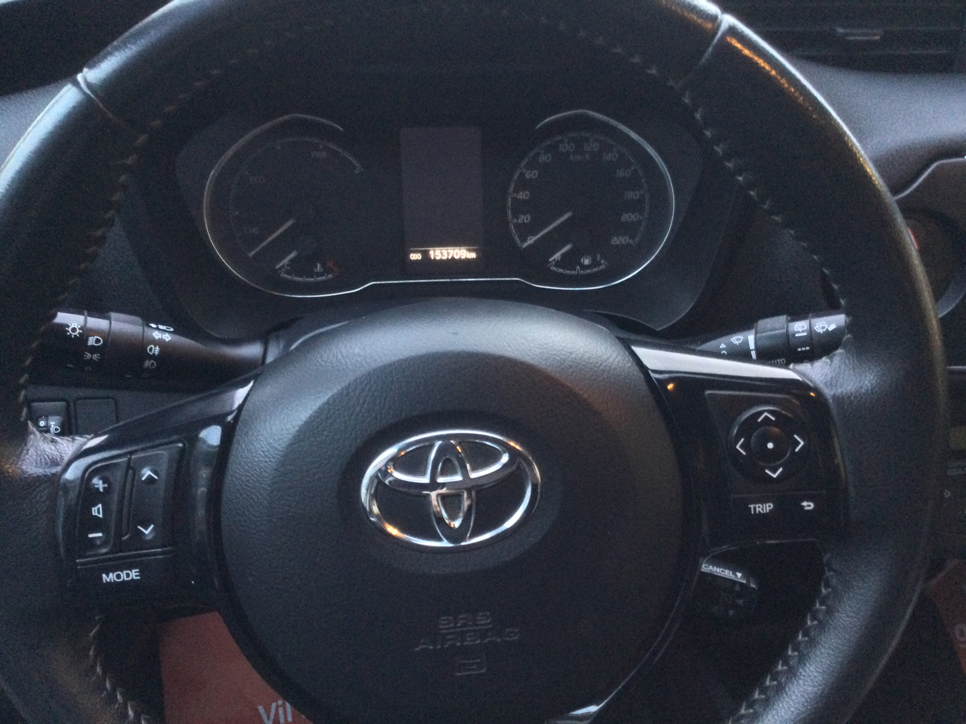 Billede af Toyota Yaris 1,5 Hybrid H2 Premium E-CVT 100HK 5d Trinl. Gear