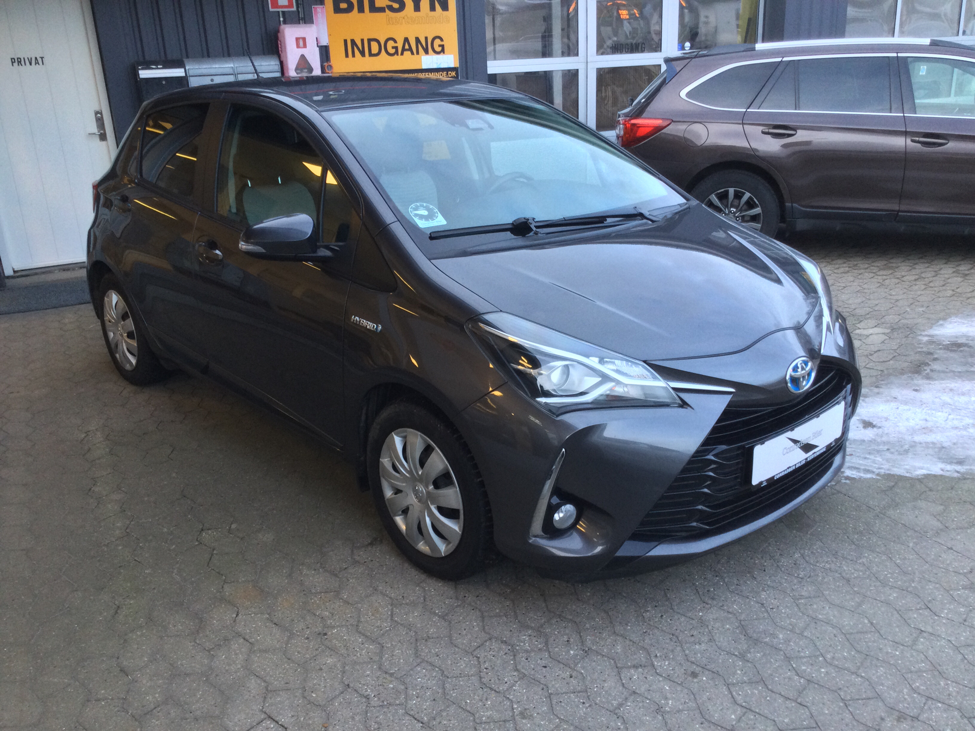 Billede af Toyota Yaris 1,5 Hybrid H2 Premium E-CVT 100HK 5d Trinl. Gear