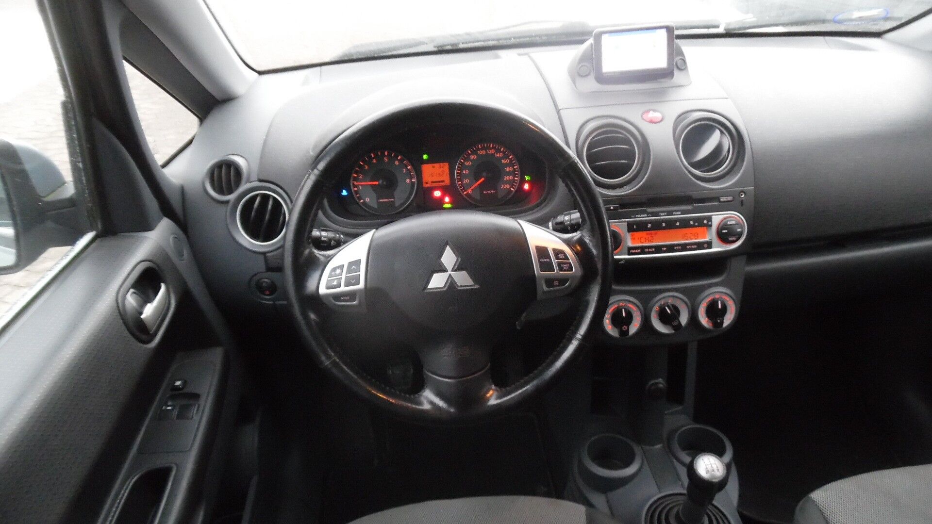 Billede af Mitsubishi Colt 1,3 ClearT Elegance CP 95HK 5d