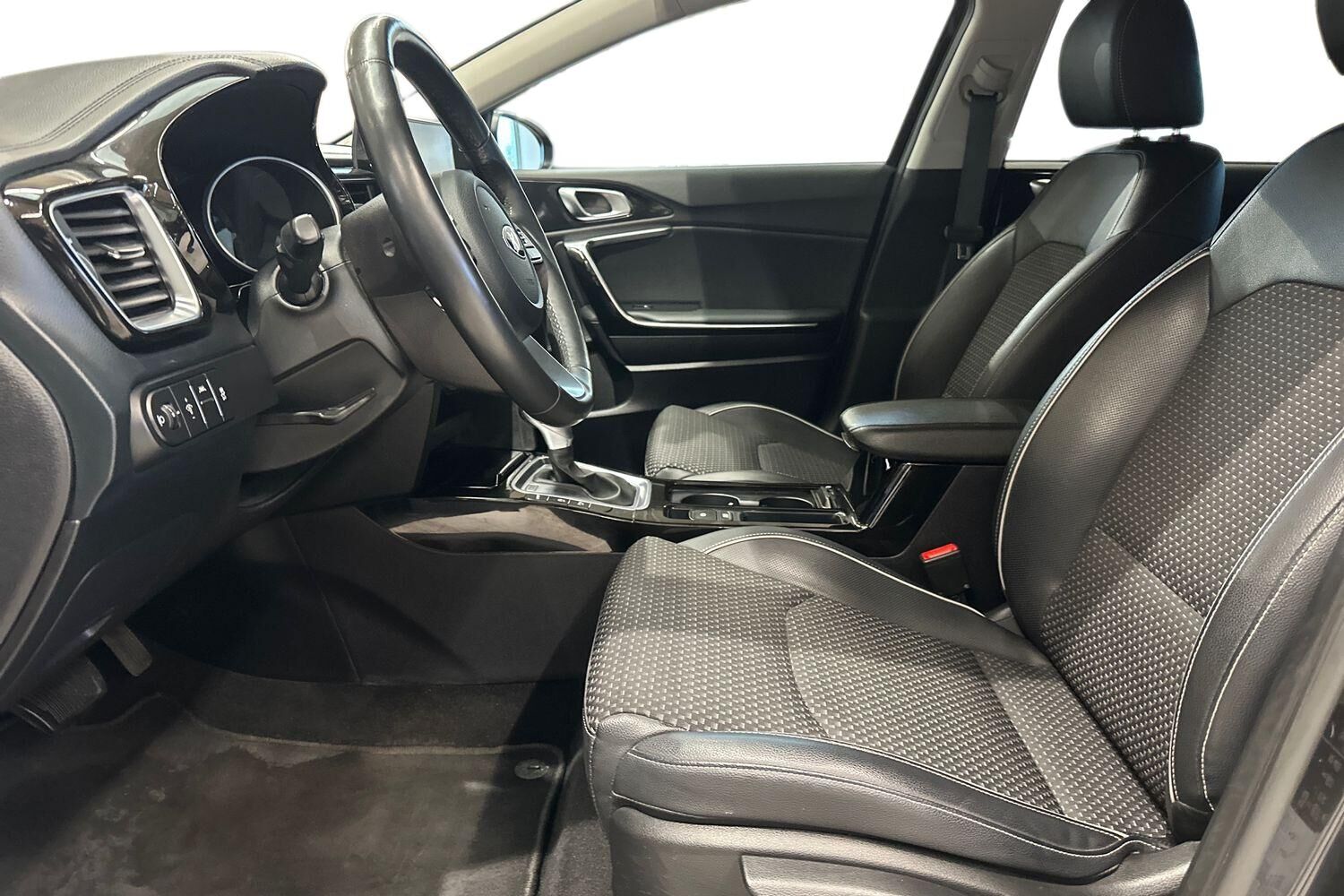 Billede af Kia Ceed SW 1,4 T-GDI Comfort DCT 140HK Stc 7g Aut.