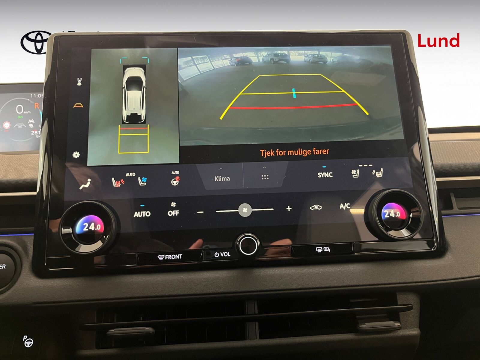 Billede af Toyota BZ4X EL Executive AWD 343HK 5d Aut.