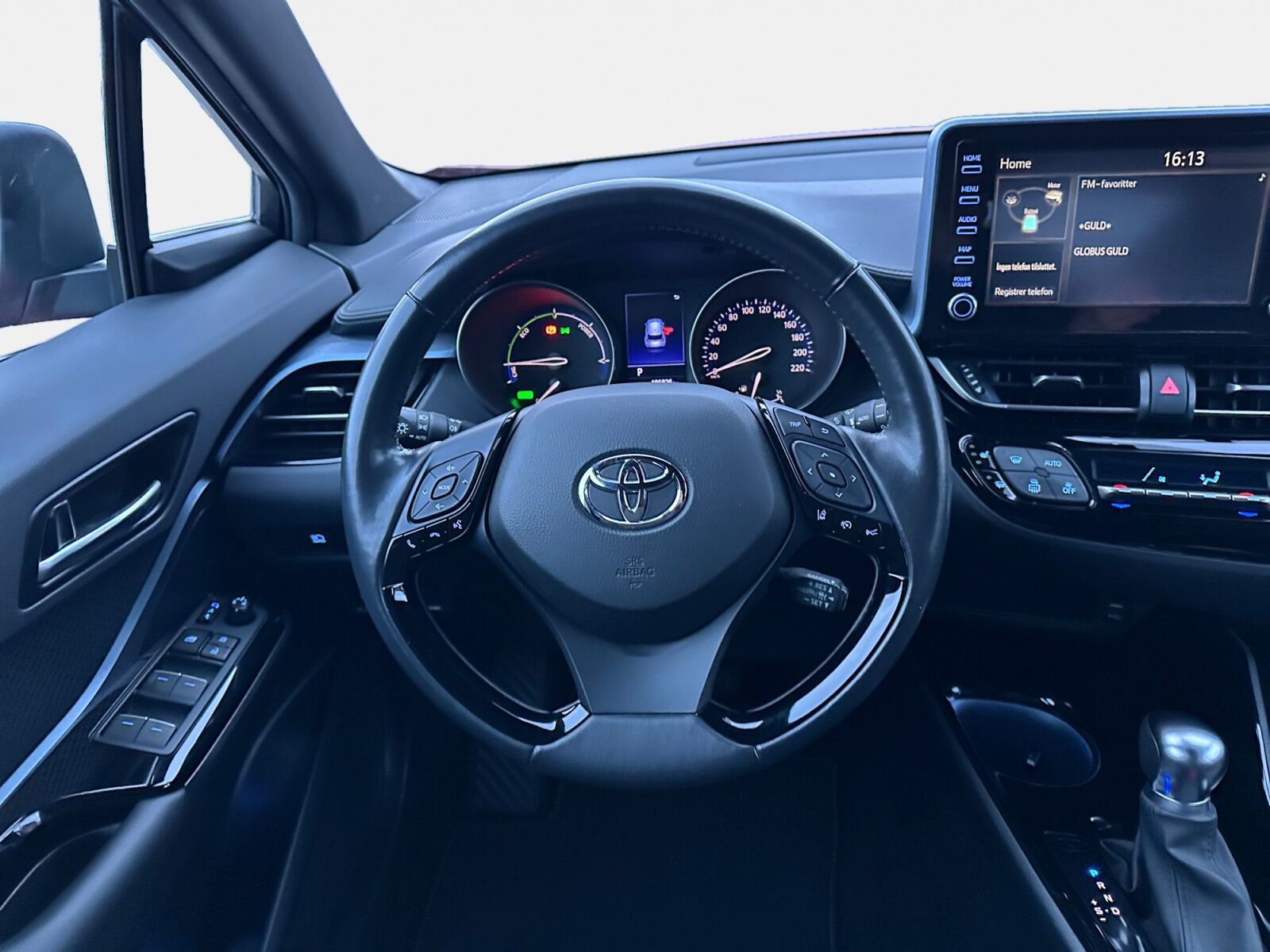 Billede af Toyota C-HR 2,0 Hybrid C-LUB Premium Multidrive S 184HK 5d Aut.