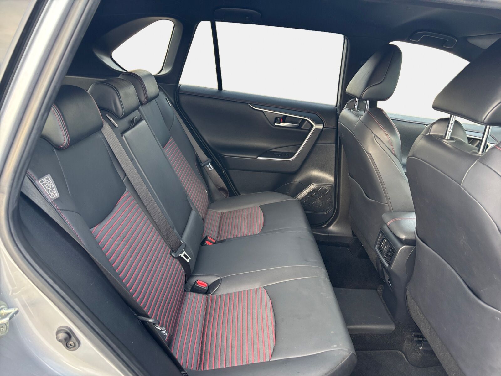 Billede af Toyota RAV4 Plug-in 2,5 Plugin-hybrid Active Comfort AWD 306HK 5d 6g Aut.